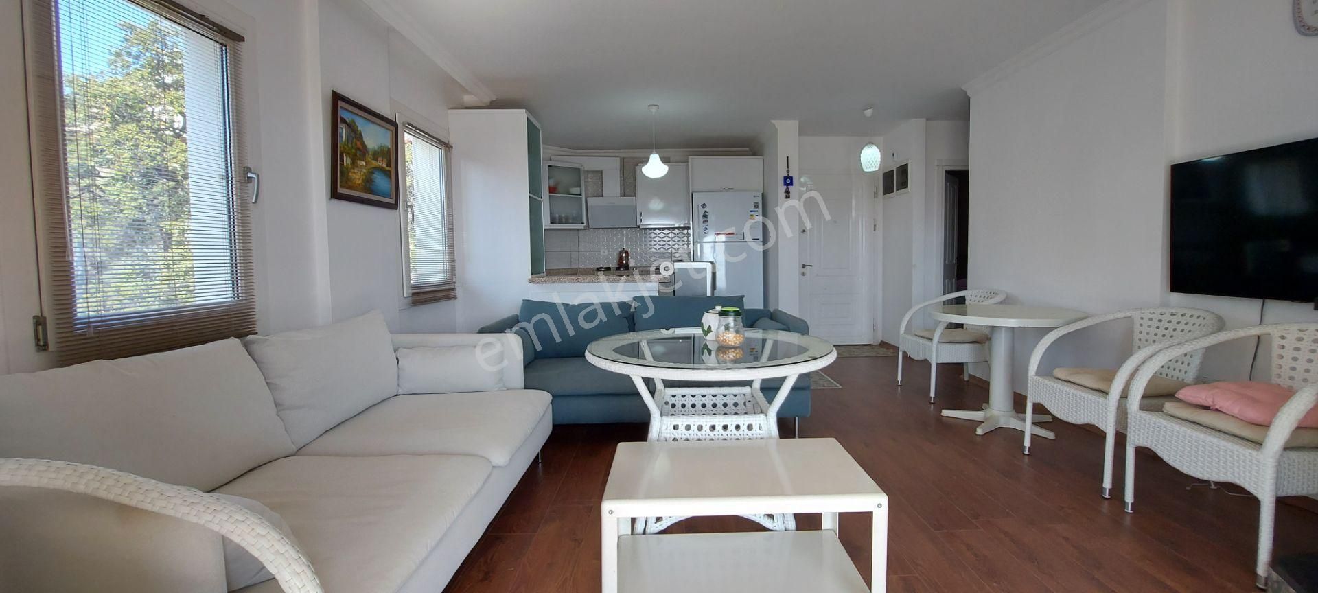 Umurca'da Nezih Site İçerisinde Temiz Eşyalarıyla Yıllık Kiralık - Görsel 11