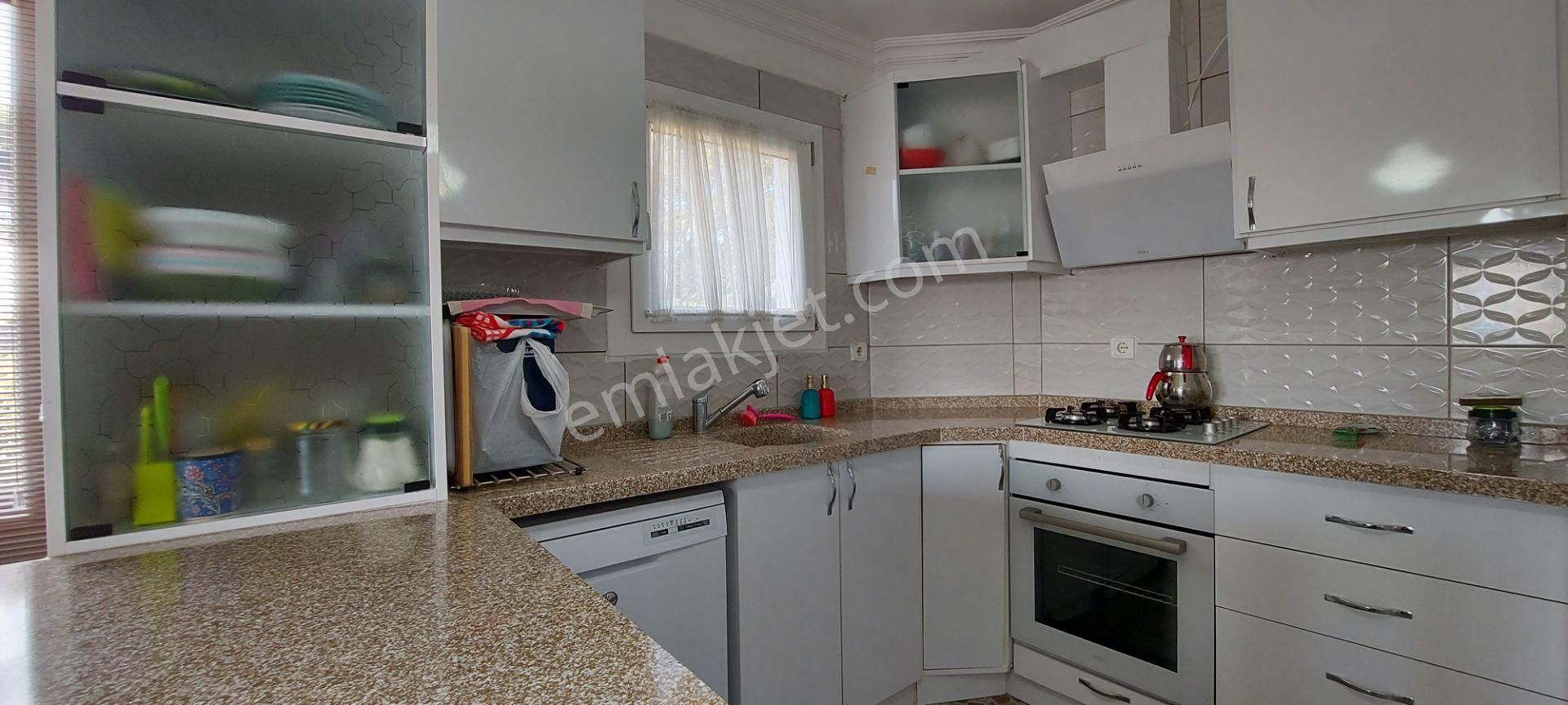 Umurca'da Nezih Site İçerisinde Temiz Eşyalarıyla Yıllık Kiralık - Görsel 15