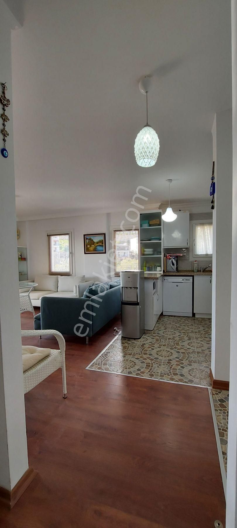 Umurca'da Nezih Site İçerisinde Temiz Eşyalarıyla Yıllık Kiralık - Görsel 7