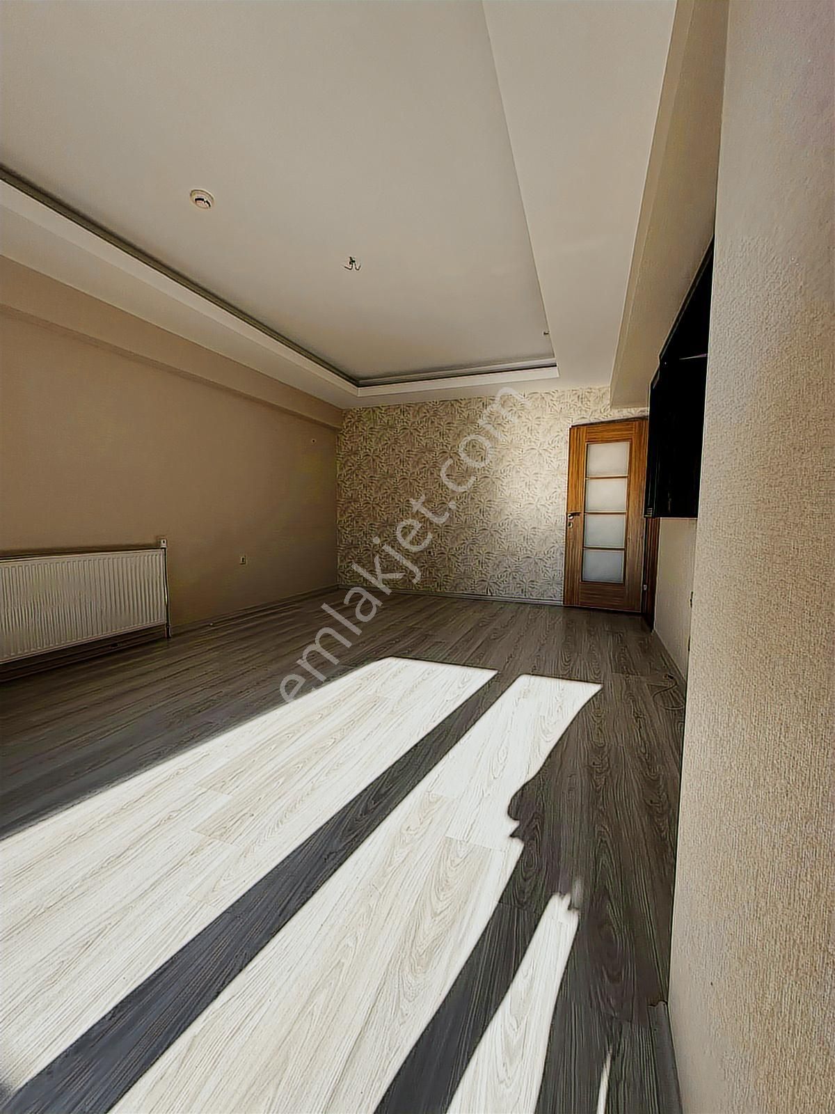 Bornova Yeşilova Trıo Lıfe 'ta Harıka Şehır Manzaralı 2+1 - Görsel 2