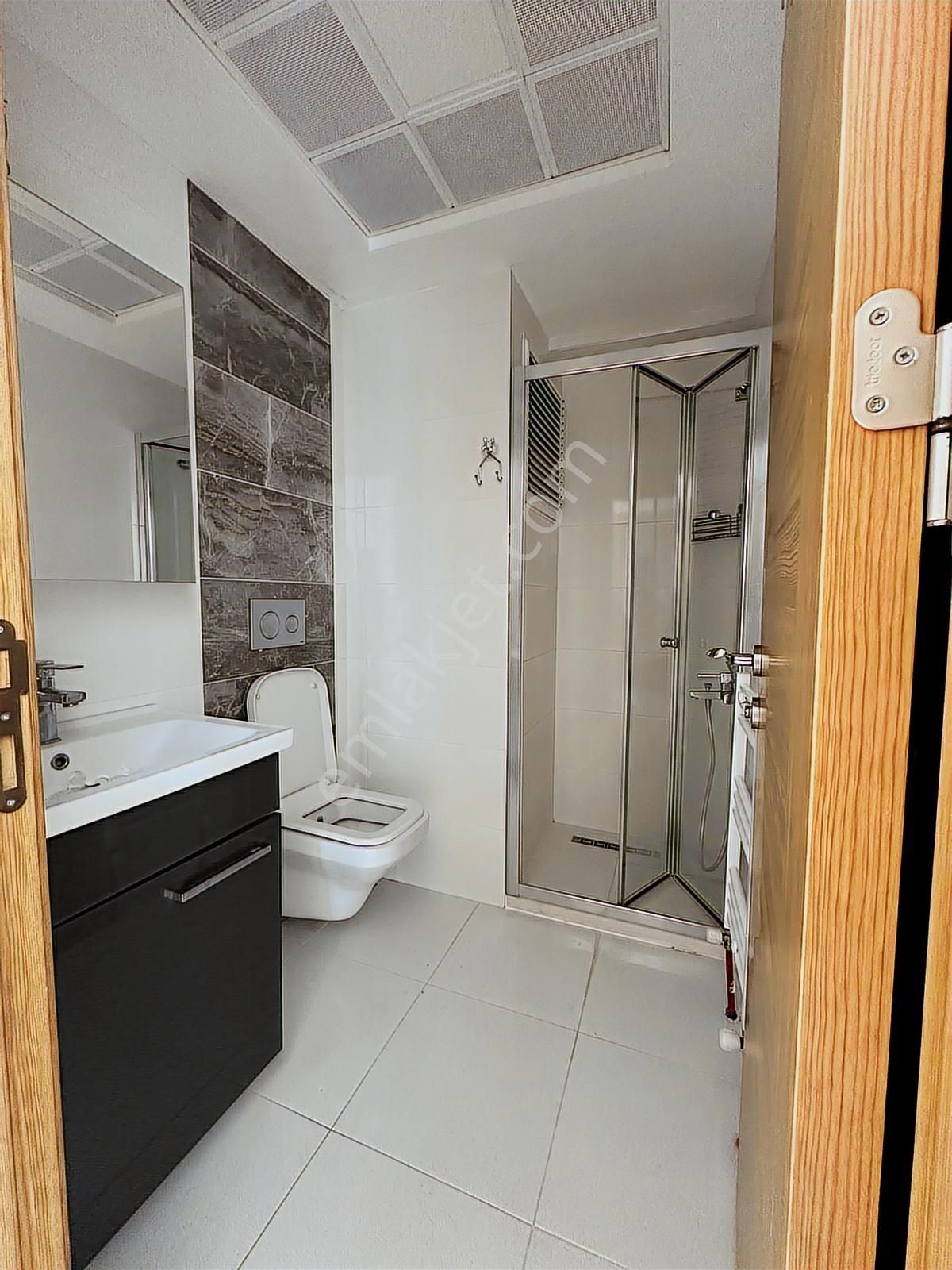 Bornova Yeşilova Trıo Lıfe 'ta Harıka Şehır Manzaralı 2+1 - Görsel 13