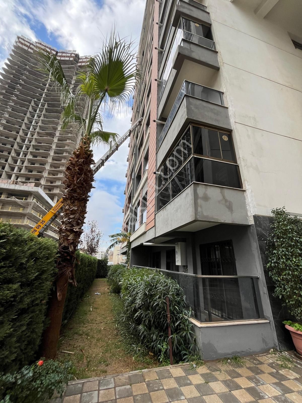 Bornova Yeşilova Trıo Lıfe 'ta Harıka Şehır Manzaralı 2+1 - Görsel 15