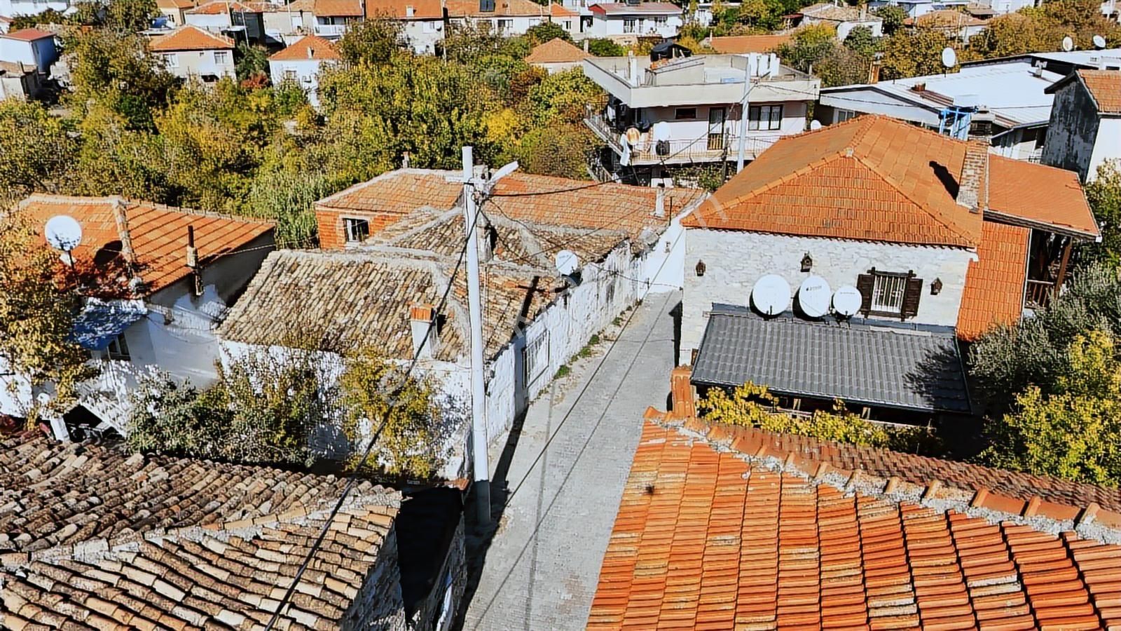 Urla Özbek'te Taş Ev - Kristal Vega - Görsel 2