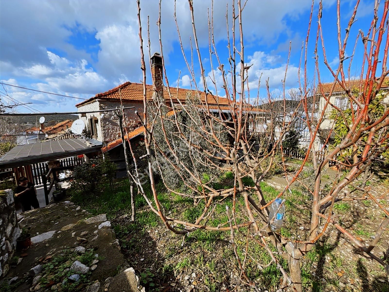 Urla Özbek'te Taş Villa - Kristal Vega - Görsel 15