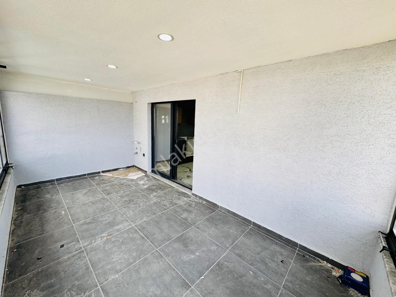 Didim'de Satılık Asansörlü Sıfır Dubleks Daire - Görsel 32