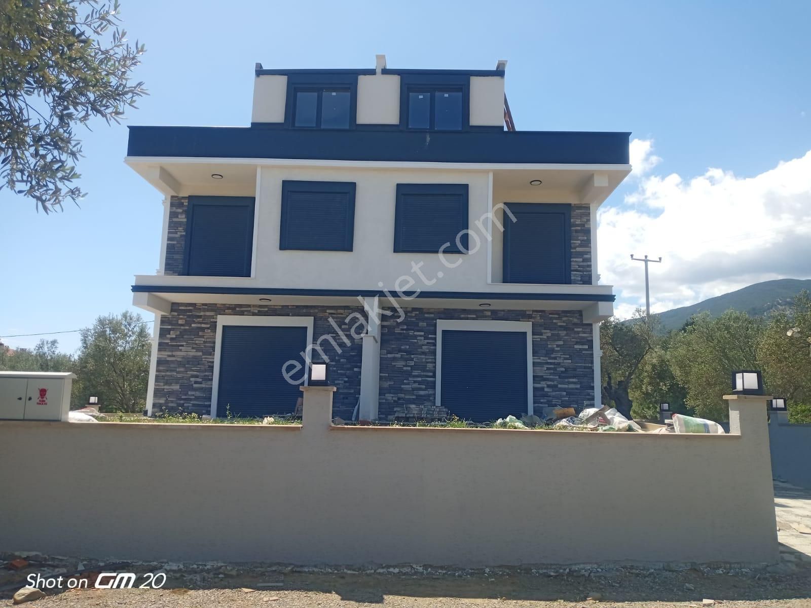 ♾️ Denizden Güre'de ♾️ 4+1 Ultra Lüks Satılık Tripleks Villa. - Görsel 2