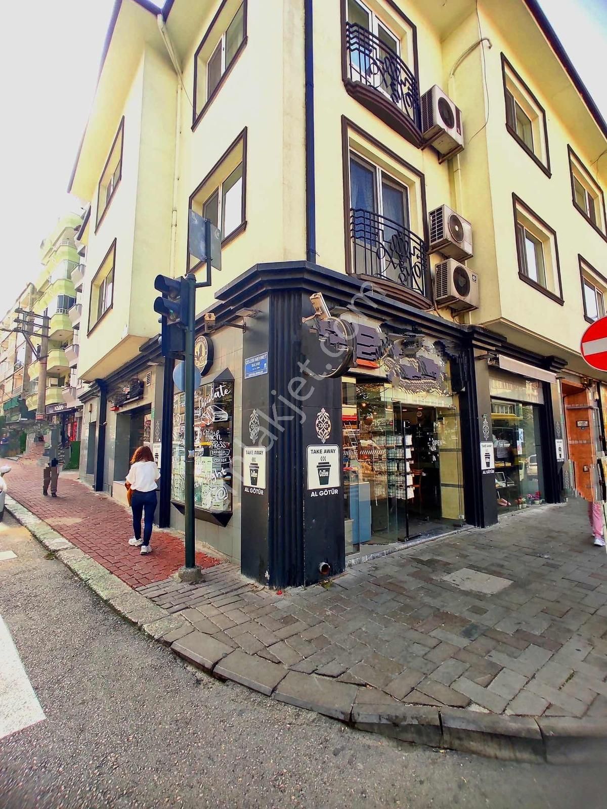 Yeşil Cadde Üzeri Tabela Değeri Yüksek 160 M² Köşe Dükkan - Görsel 12