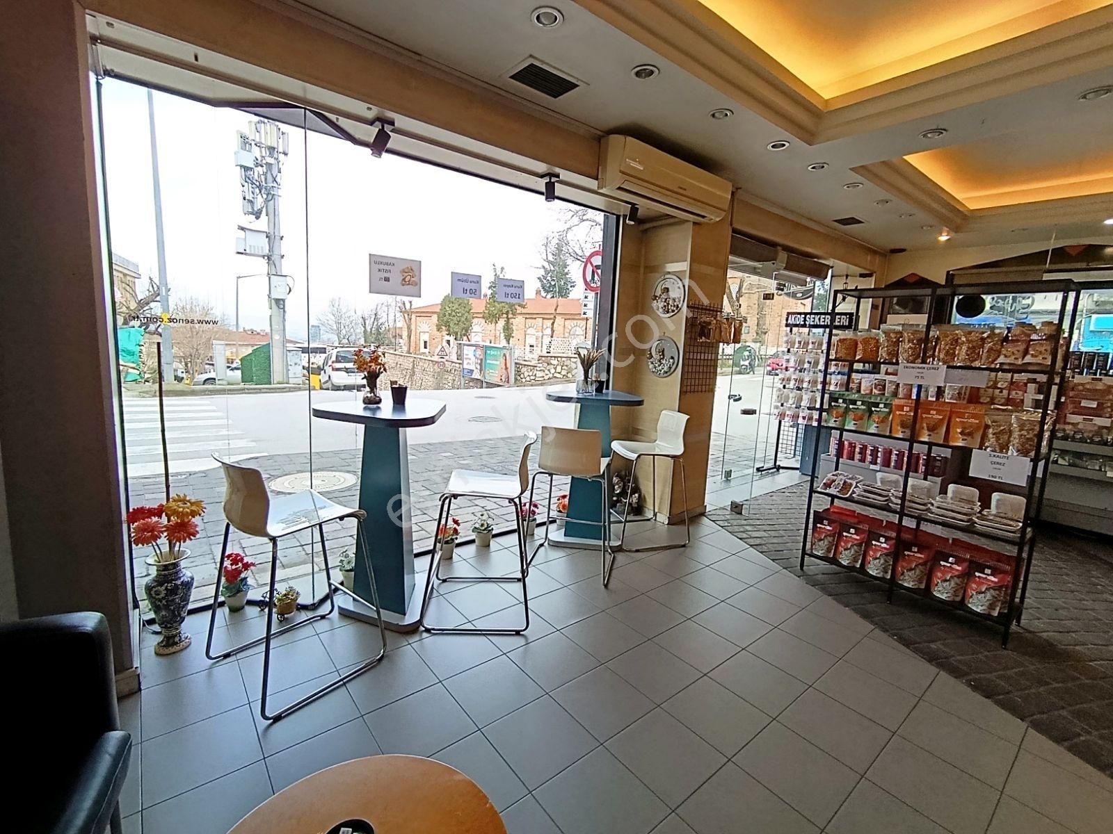 Yeşil Cadde Üzeri Tabela Değeri Yüksek 160 M² Köşe Dükkan - Görsel 3