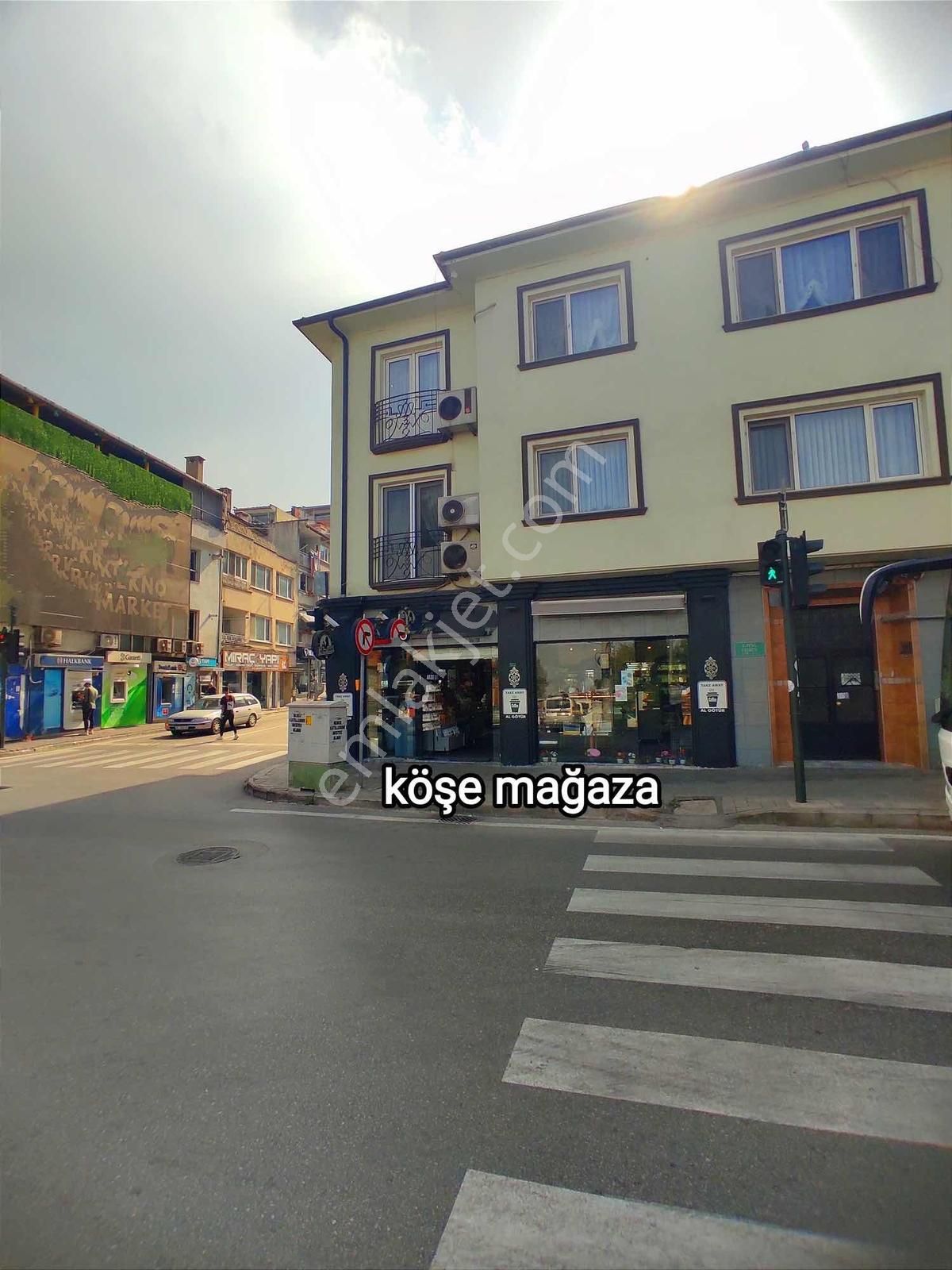 Yeşil Cadde Üzeri Tabela Değeri Yüksek 160 M² Köşe Dükkan - Görsel 13