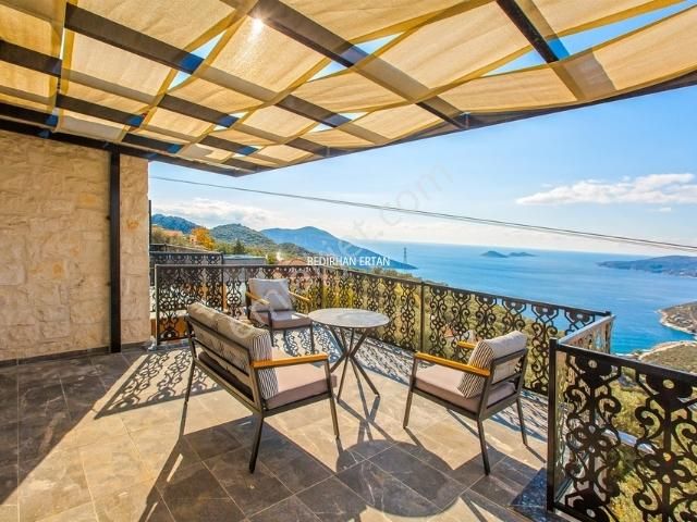 Kalkan'da Ultra Lüks Belgeli Yüksek Getirili 2 Villa - Görsel 25