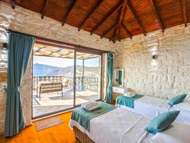 Kalkan'da Ultra Lüks Belgeli Yüksek Getirili 2 Villa - Görsel 7
