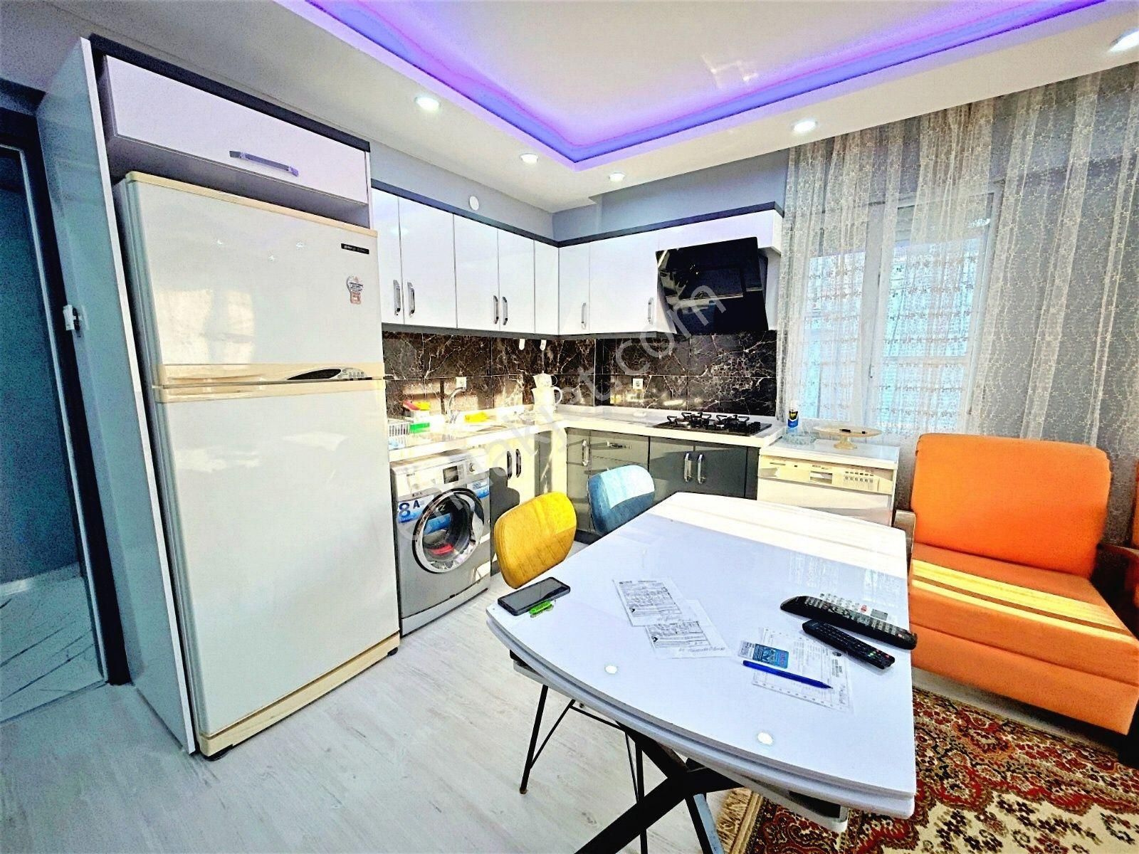 🔴 Güç'ten Akçay Merkez'de Denize Sadece 200m Full Eşyalı Ön Cephe 2+1 Daire