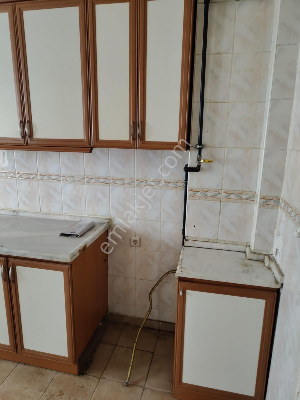 İstanbul Yolu Kent Gross Market Arkası 3+1 Çok Büyük Arakat Yabancıya Olur Kiralık Daire - Görsel 24