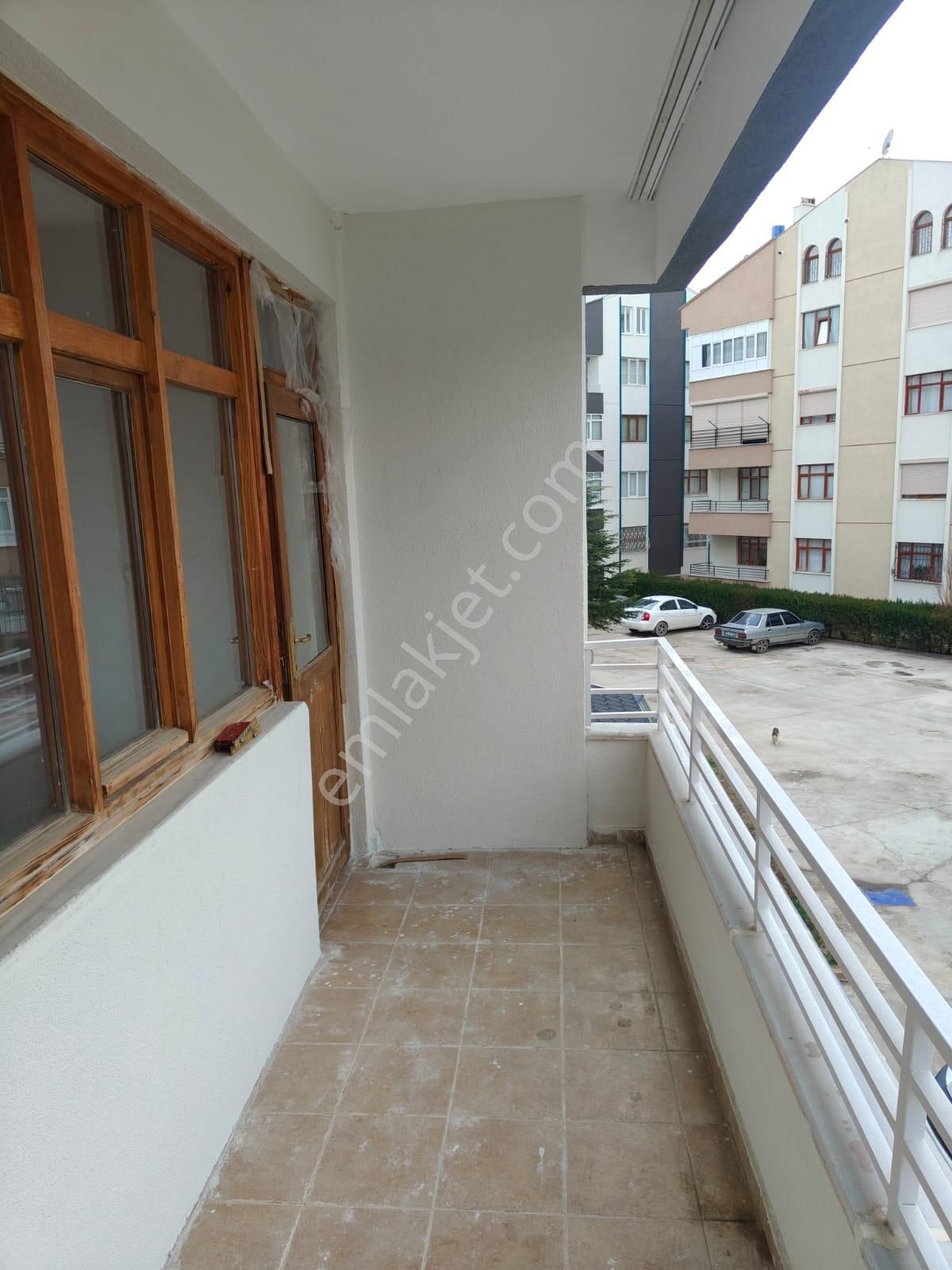 İstanbul Yolu Kent Gross Market Arkası 3+1 Çok Büyük Arakat Yabancıya Olur Kiralık Daire - Görsel 28