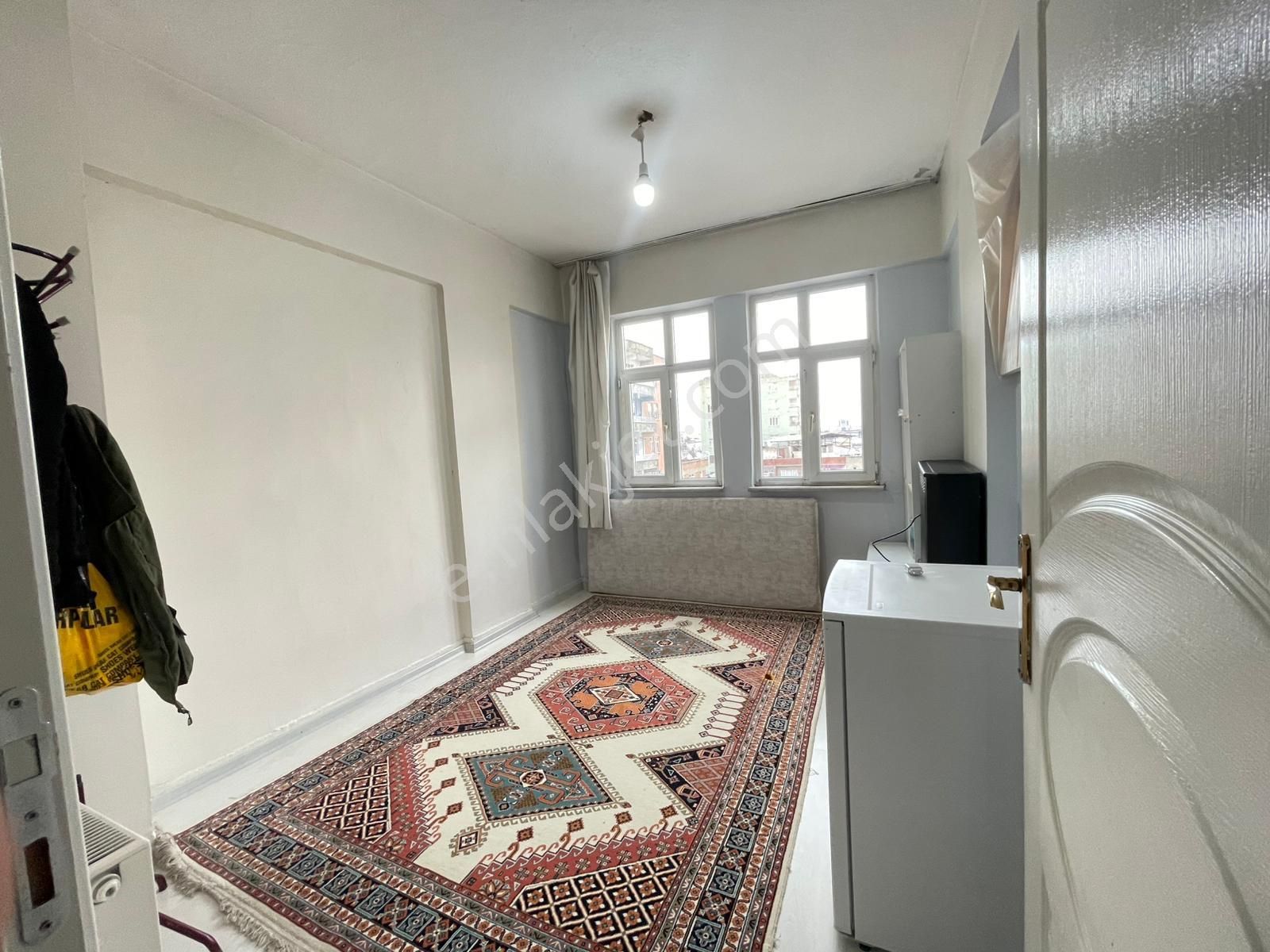 Huzurevleri Cami Köşesinde Satılık 2+1 Daire - Görsel 9