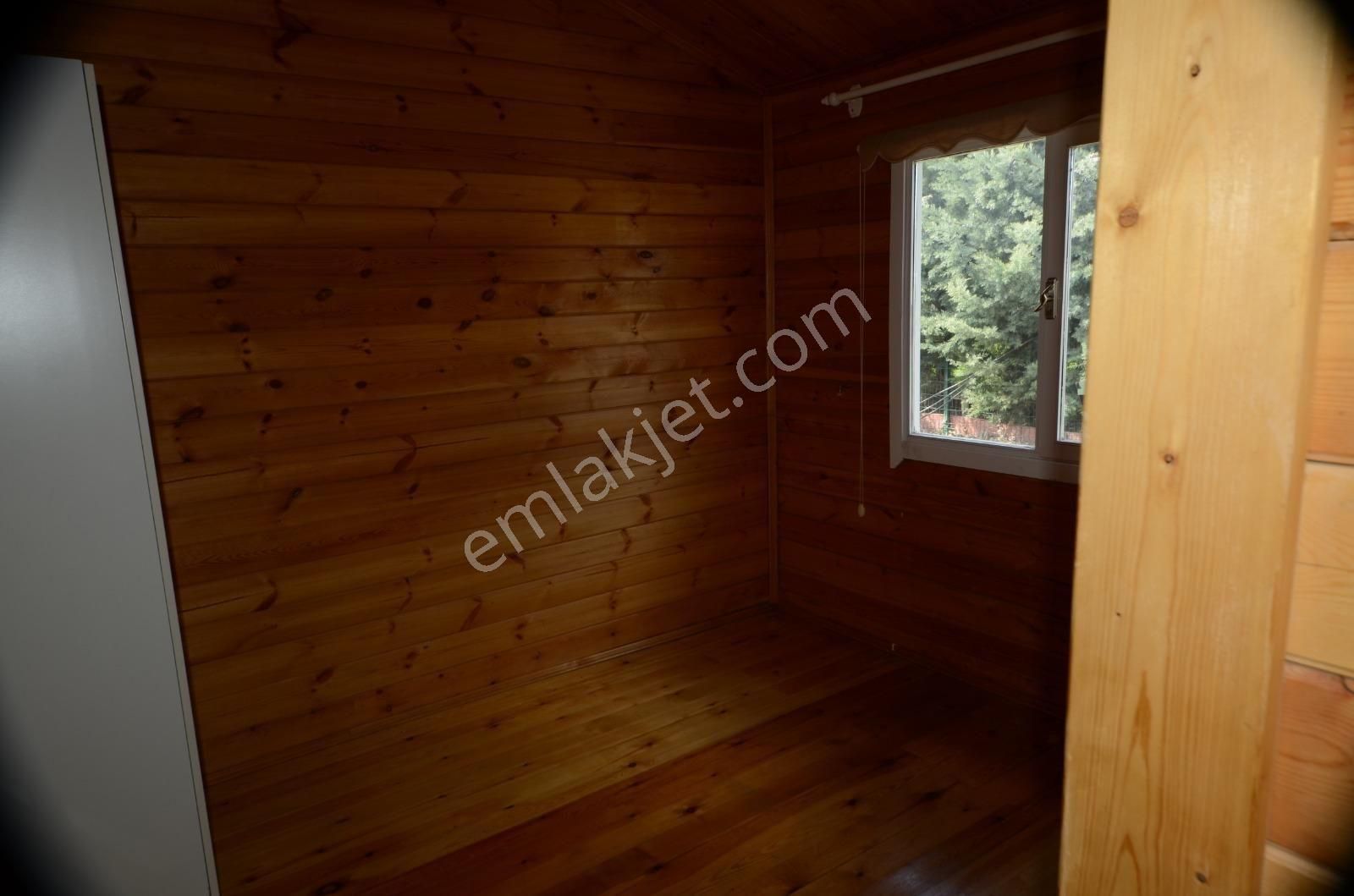 Muhteşem Mimarisi İle İmarlı İskanlı Satılık 4+1 Ahşap Kütük Ev - Görsel 16