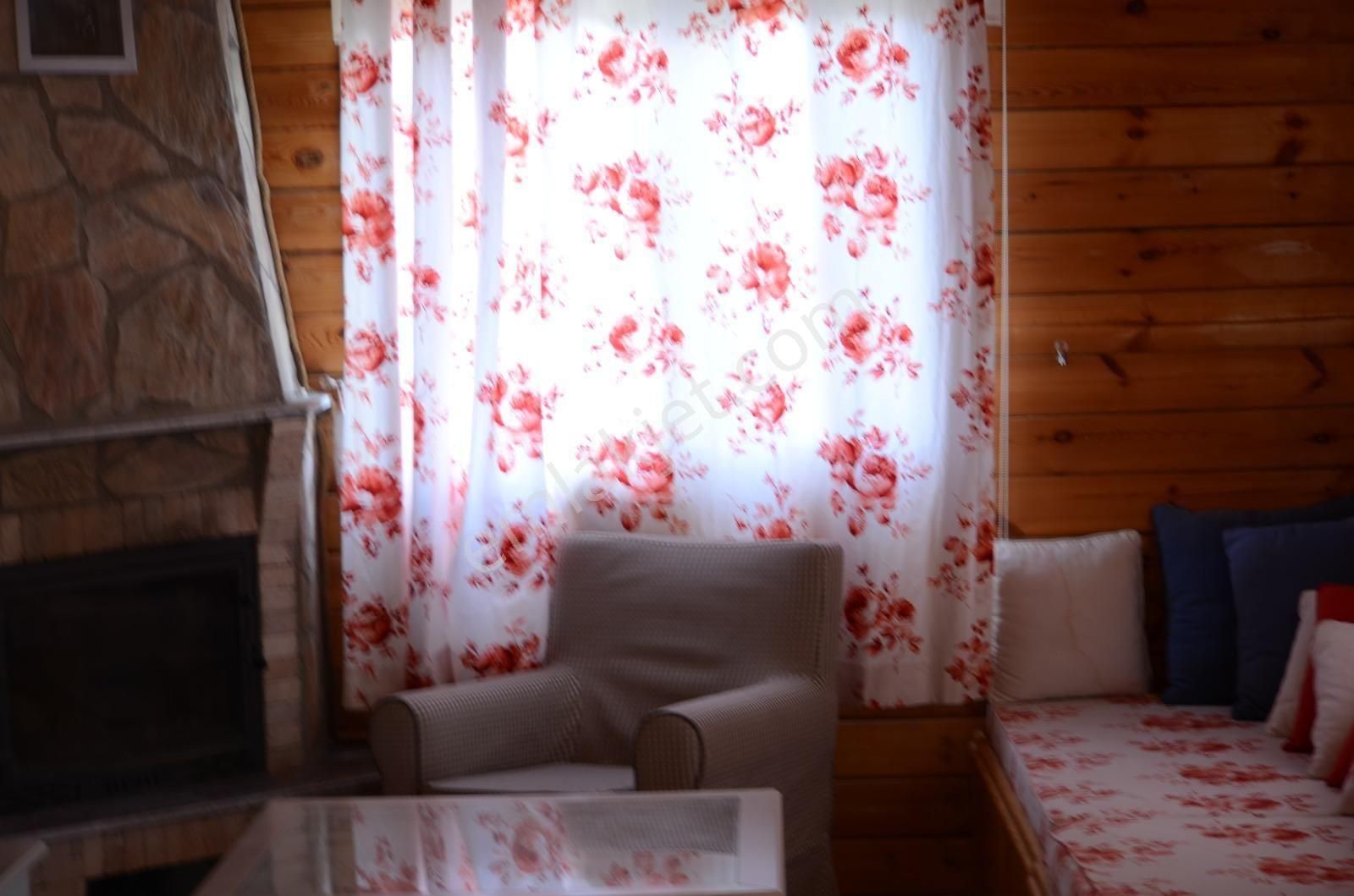 Muhteşem Mimarisi İle İmarlı İskanlı Satılık 4+1 Ahşap Kütük Ev - Görsel 9