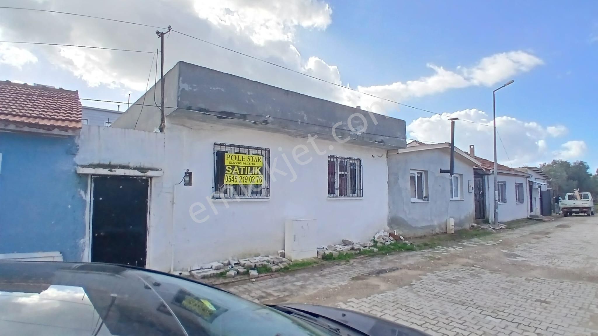 İncirliova Kurtuluş'ta Geniş Teraslı, Doğa Manzaralı Müstakil Ev