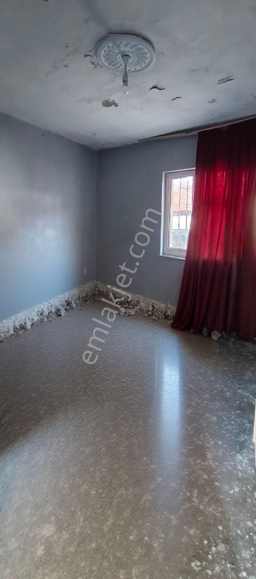 İncirliova Kurtuluş'ta Geniş Teraslı, Doğa Manzaralı Müstakil Ev - Görsel 9