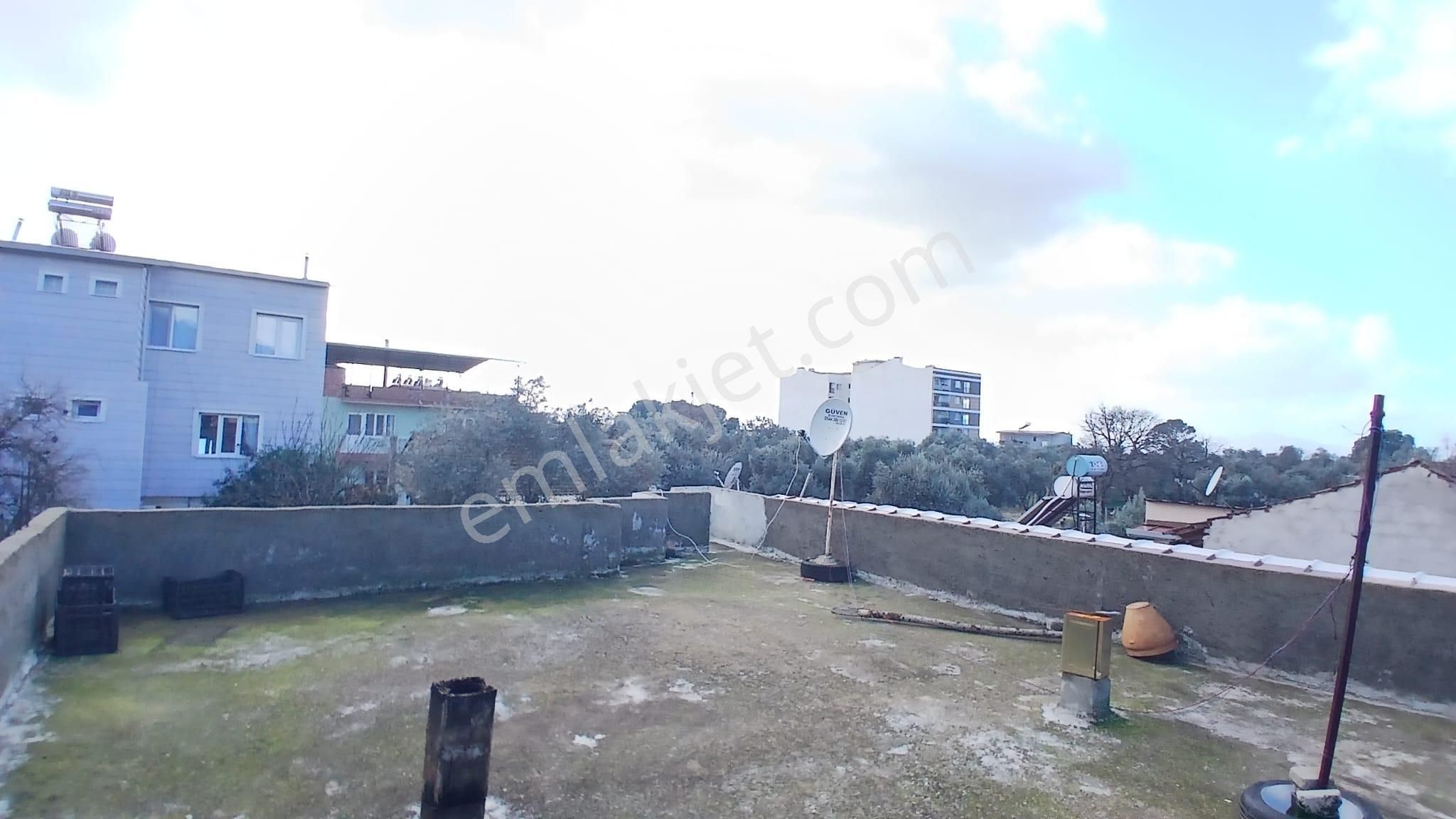 İncirliova Kurtuluş'ta Geniş Teraslı, Doğa Manzaralı Müstakil Ev - Görsel 33