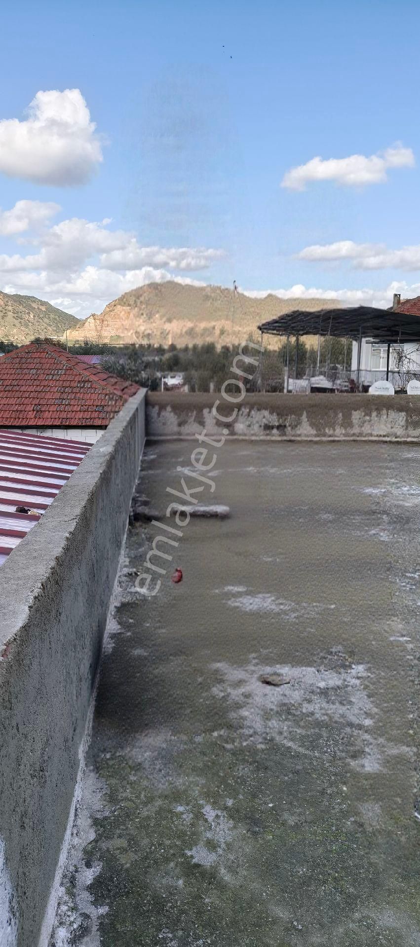 İncirliova Kurtuluş'ta Geniş Teraslı, Doğa Manzaralı Müstakil Ev - Görsel 20