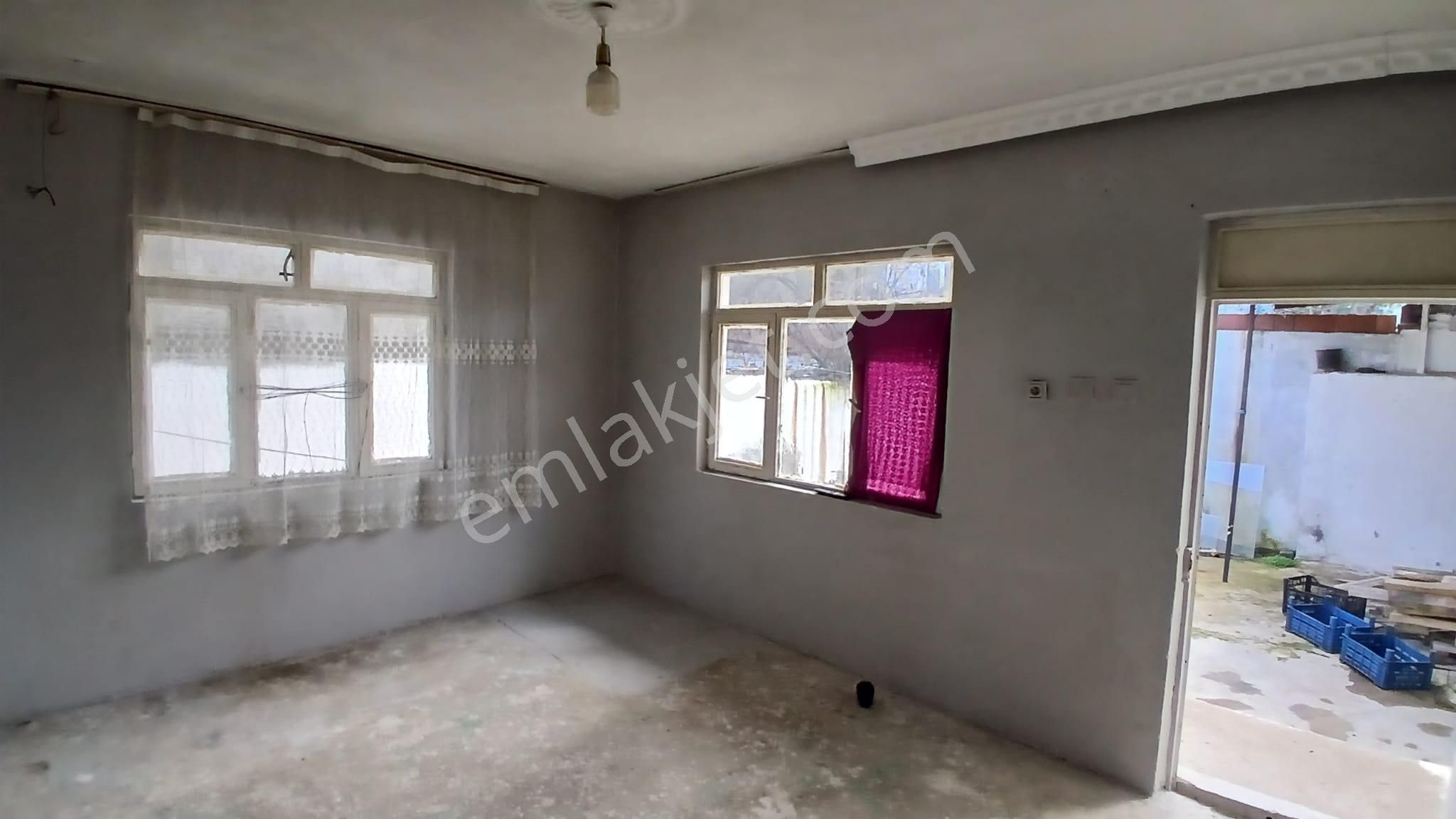 İncirliova Kurtuluş'ta Geniş Teraslı, Doğa Manzaralı Müstakil Ev - Görsel 28