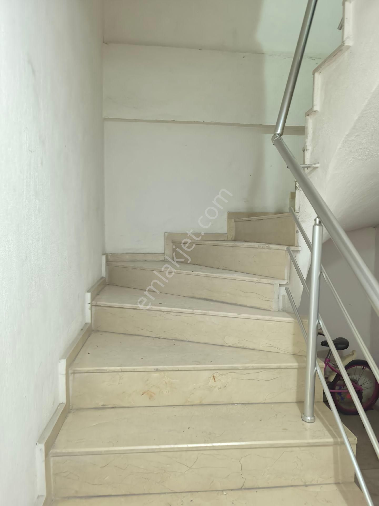 Ege Mahallesi'nde 2+1 - Görsel 17