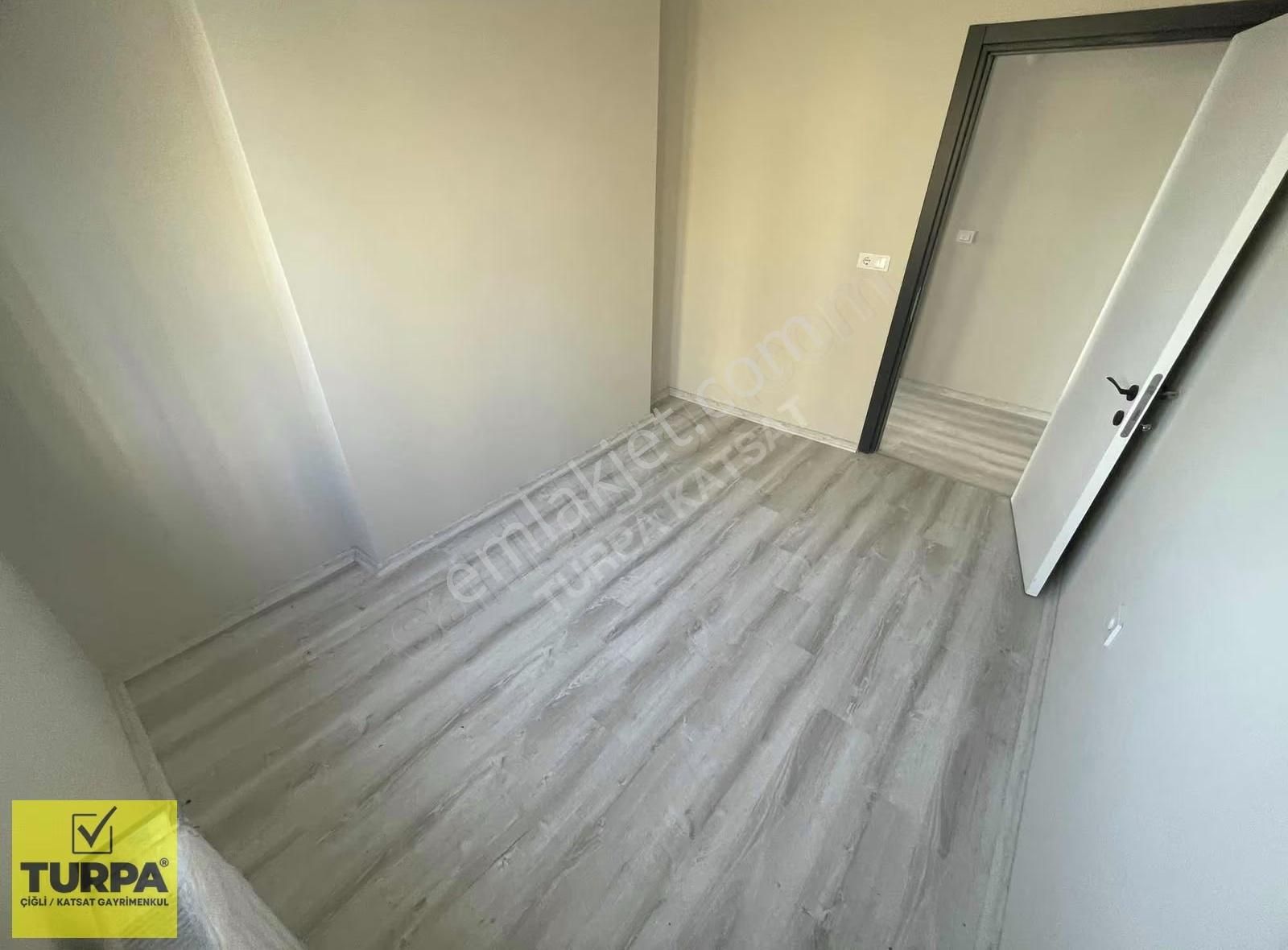Çiğli Esentepe 2+1 90m² Kapalı Mutfak Yeni Binada Kiralık Daire - Görsel 8