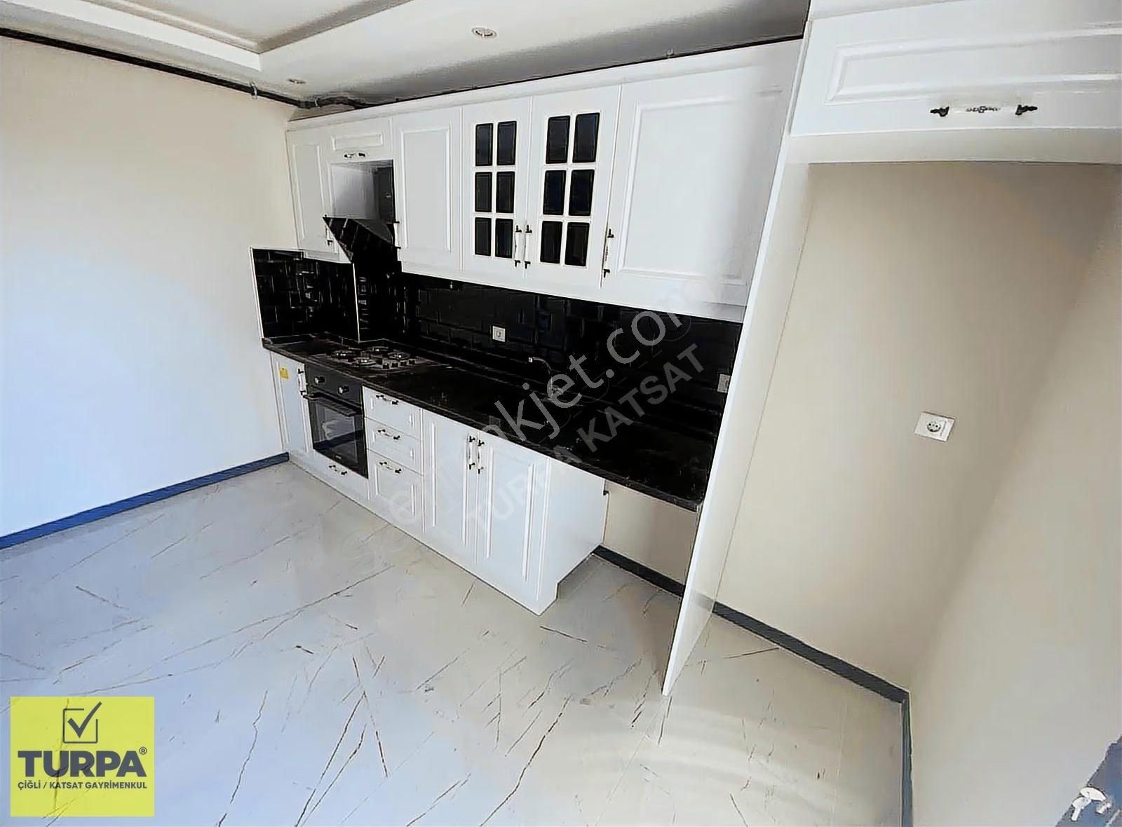 Çiğli Esentepe 2+1 90m² Kapalı Mutfak Yeni Binada Kiralık Daire - Görsel 16