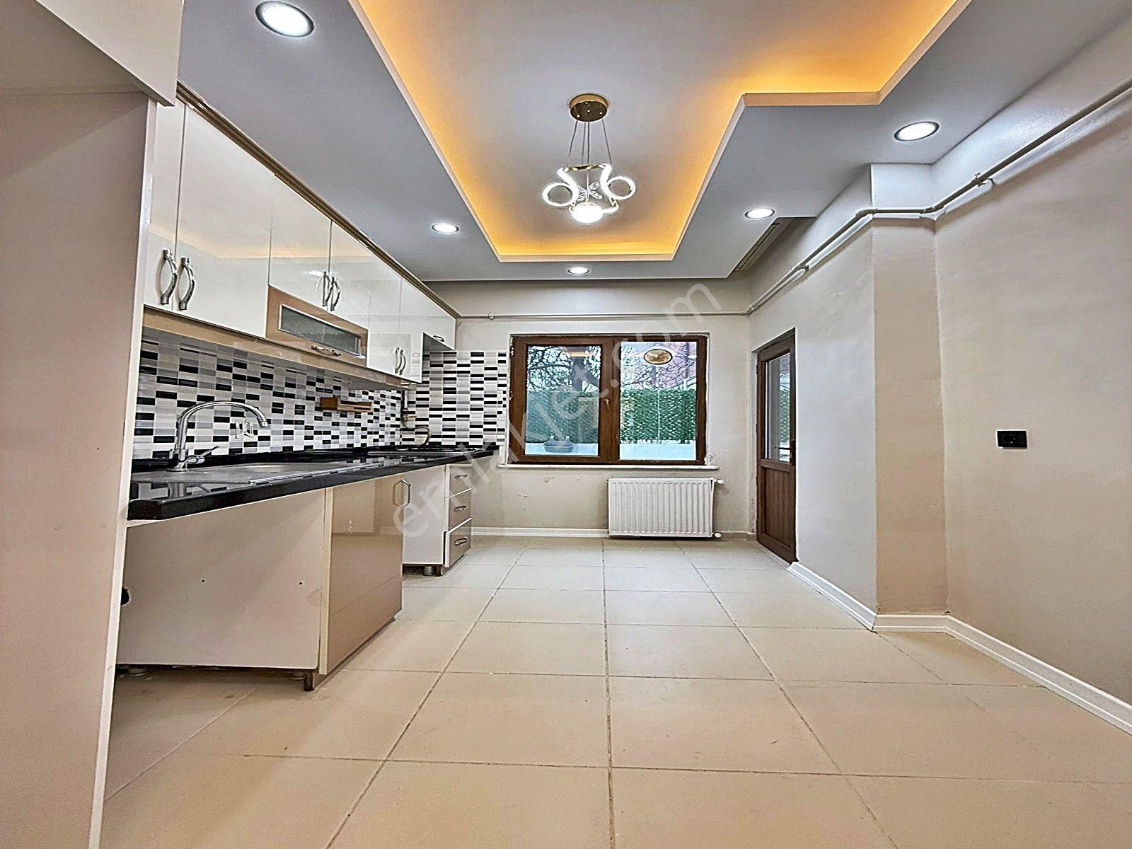 Beylikdüzünde Bölgenin En Güzel Konumunda 2+1 Hobi Bahçeli Lüks Daire !!! - Görsel 4