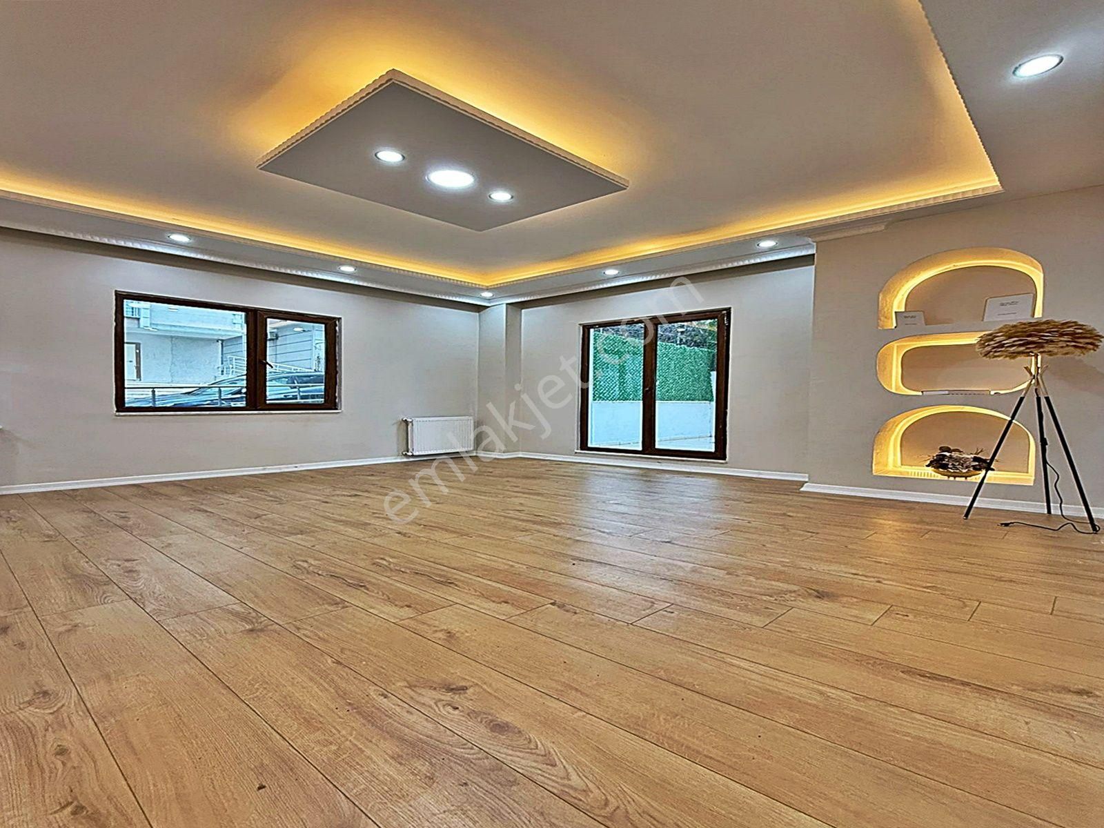 Beylikdüzünde Bölgenin En Güzel Konumunda 2+1 Hobi Bahçeli Lüks Daire !!! - Görsel 2