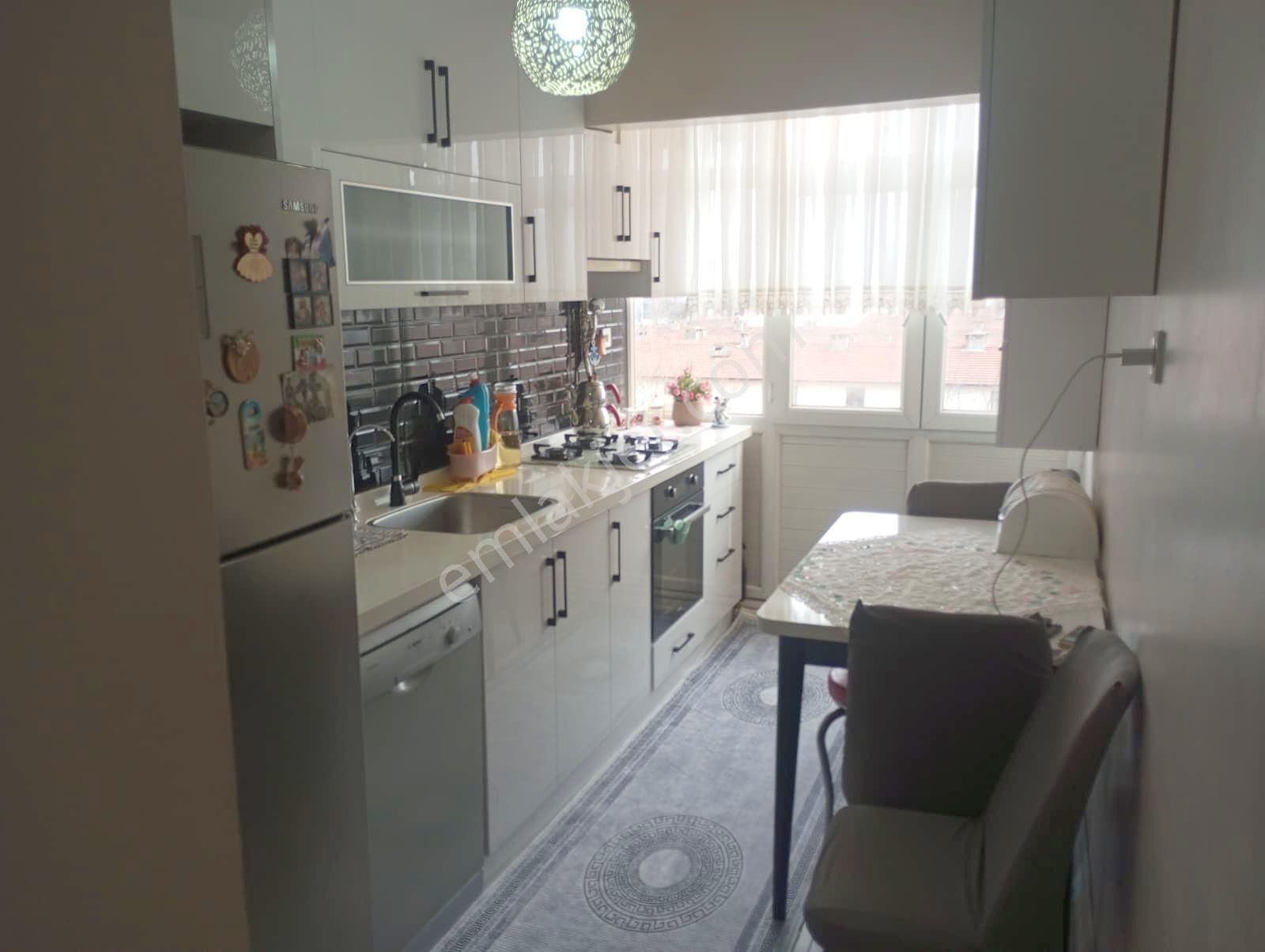 Bakırköy Osmaniyede Günay Sitesinde 3+1 Arakat Satılık Daire - Görsel 22