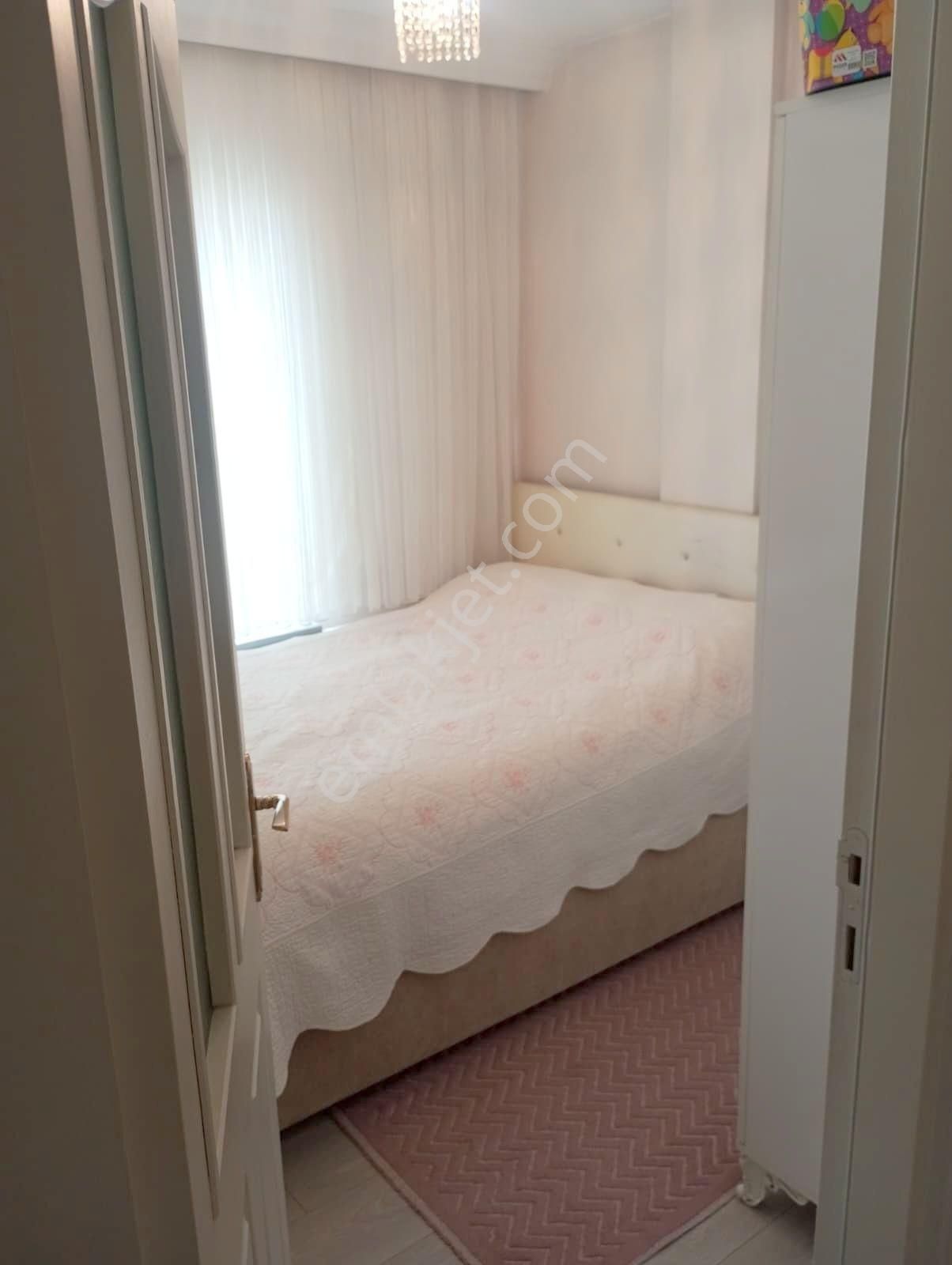 Bakırköy Osmaniyede Günay Sitesinde 3+1 Arakat Satılık Daire - Görsel 2