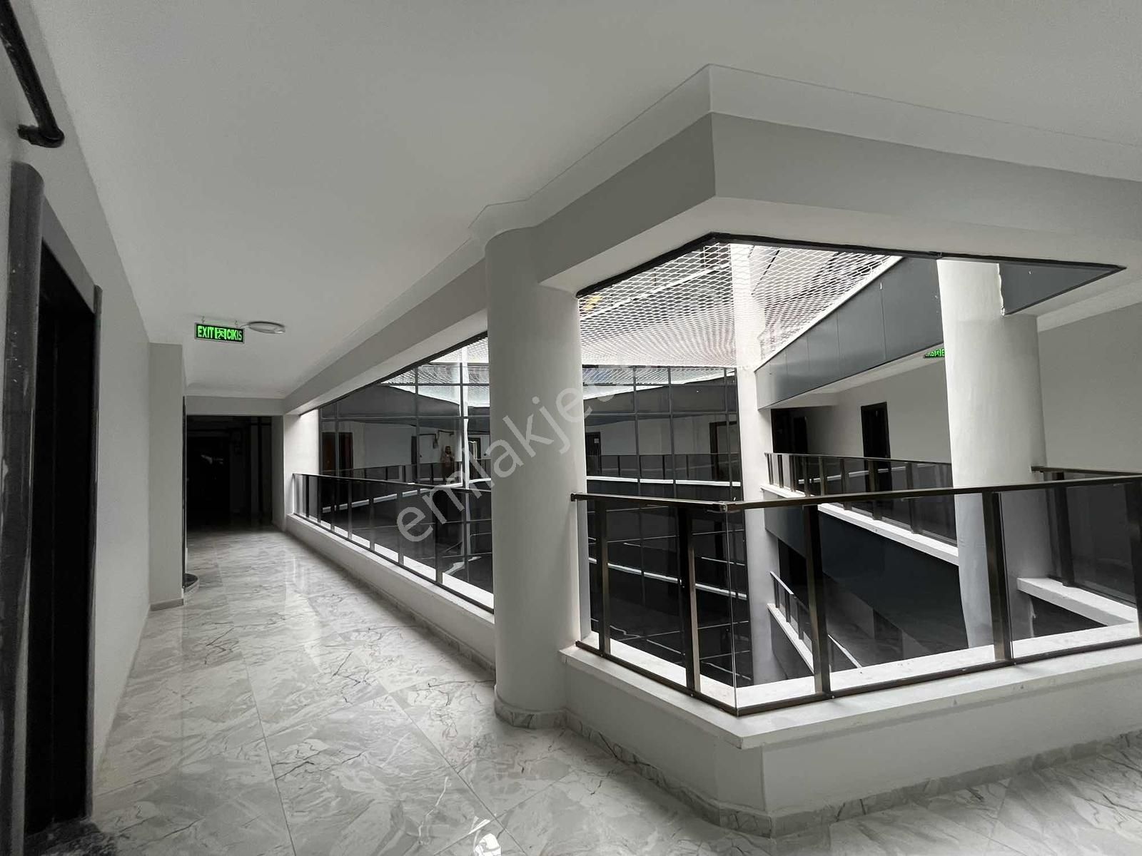 Yüce Emlak' Tan 7/24 Güvenlikli Sitede Ultra Lüx Eşyalı Daire - Görsel 5