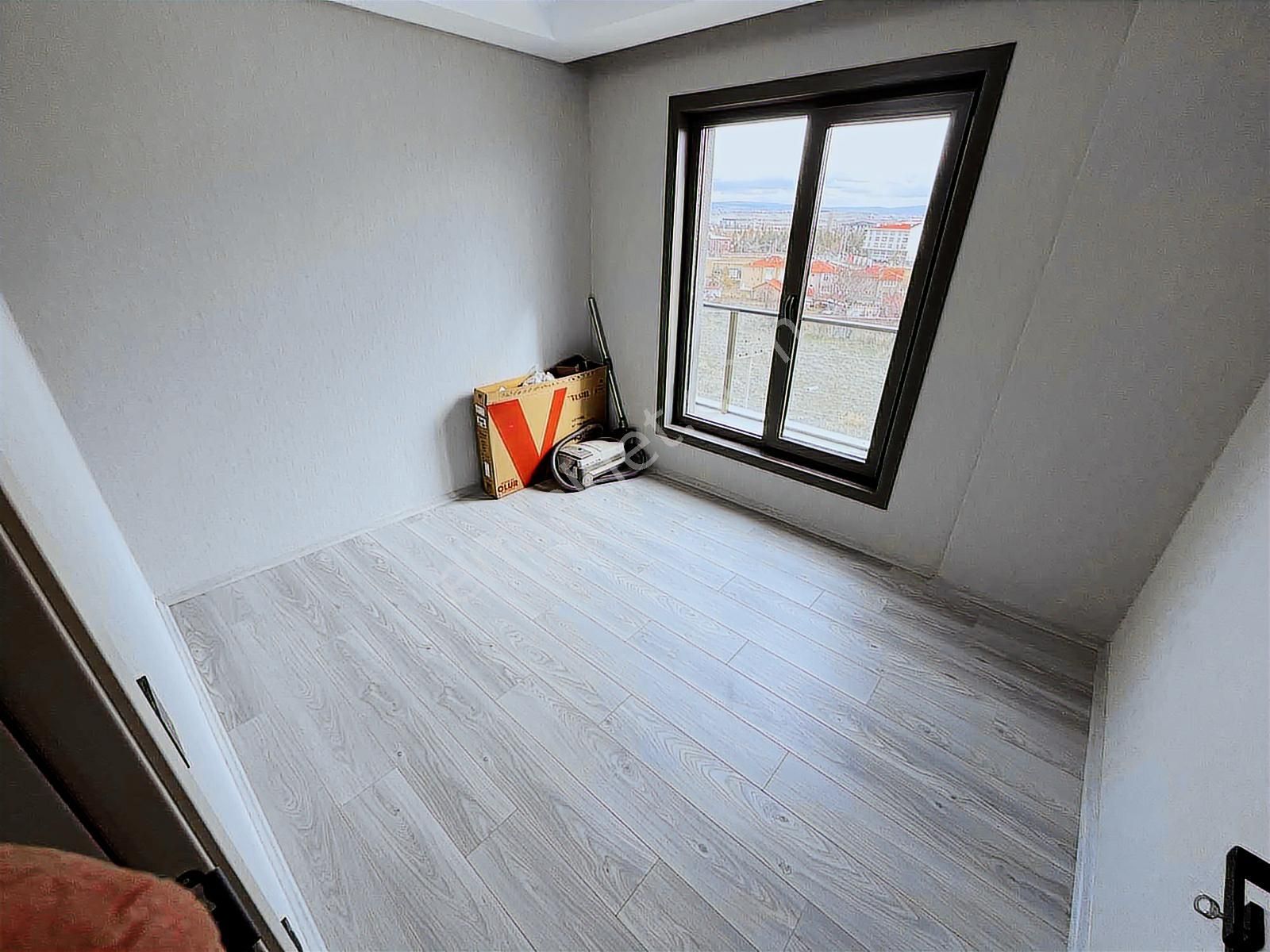 Yüce Emlak' Tan 7/24 Güvenlikli Sitede Ultra Lüx Eşyalı Daire - Görsel 27