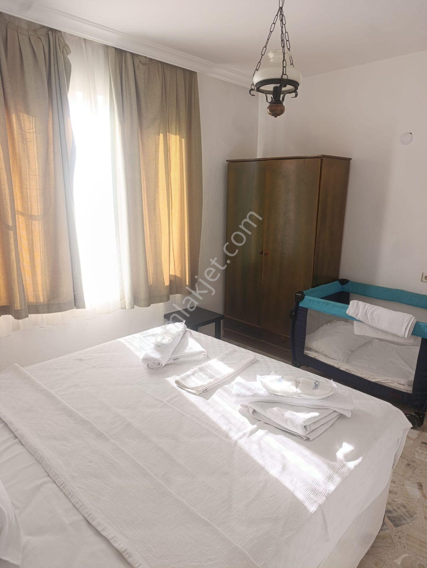 Altınoluk'ta Tatil Köyü İçerisinde Denize 100 M Günlük ,aylıık ,yıllık Kiralık Daire - Görsel 7