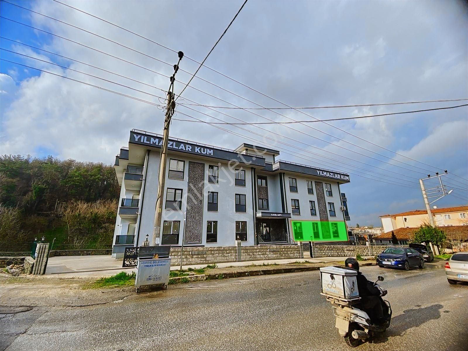 Arifiye Neviye Mh Sıfır 2+1 Ayrı Mutfak Kiralık Daire