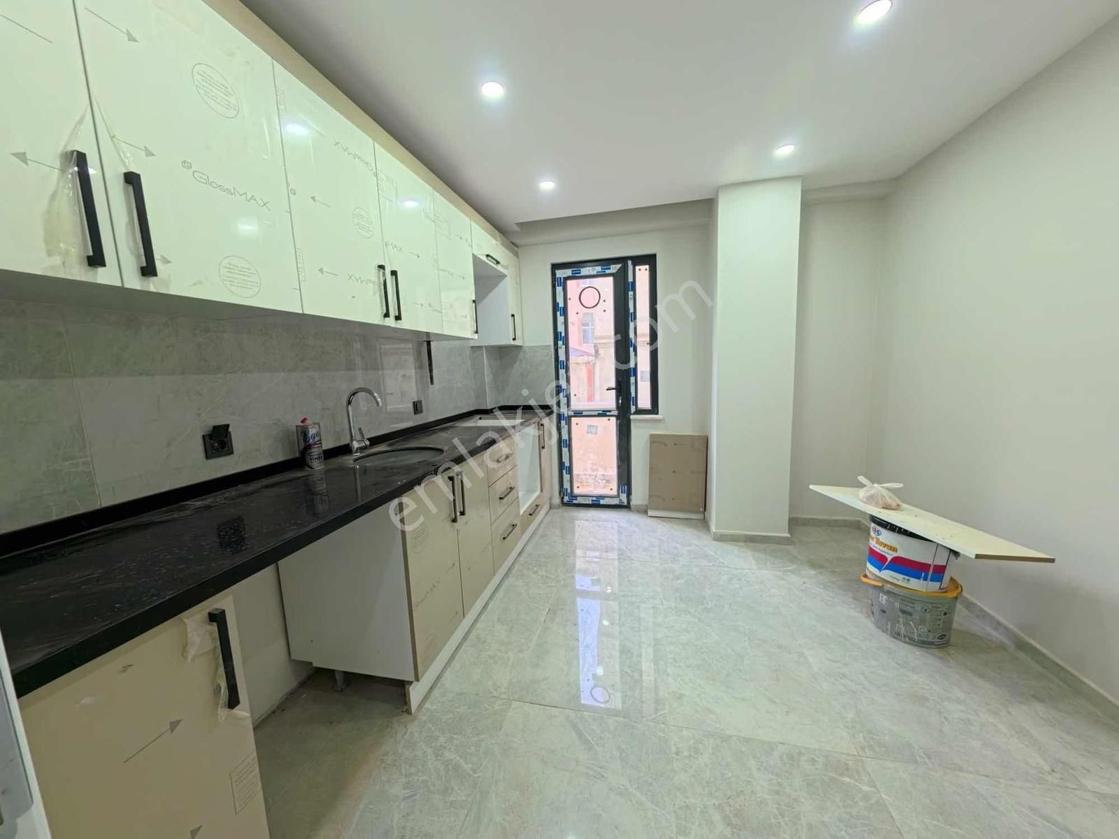 Katta Tek Yüksek Giriş Sıfır Daire 3+1 Şık Tasarım - Görsel 12