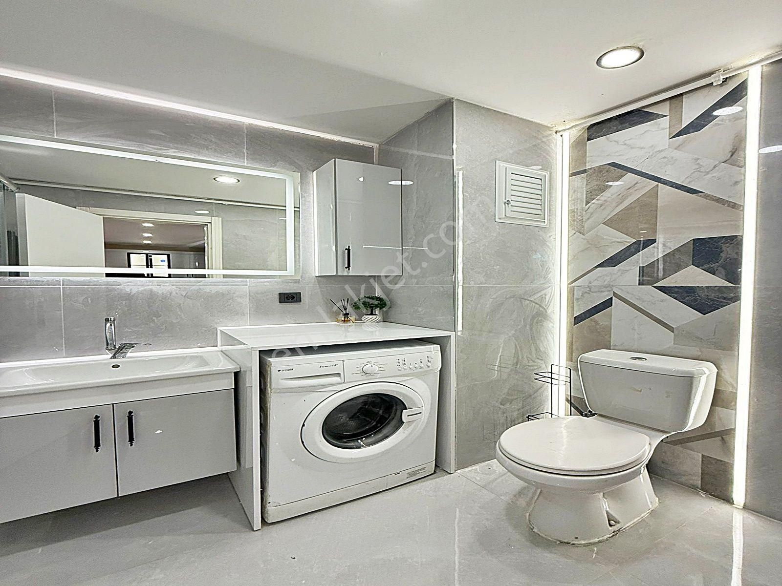 Göl Manzaralı Metrobüse Yürüme Mesafesinde 1+1 Full Eşyalı Lüks Daire !!! - Görsel 12