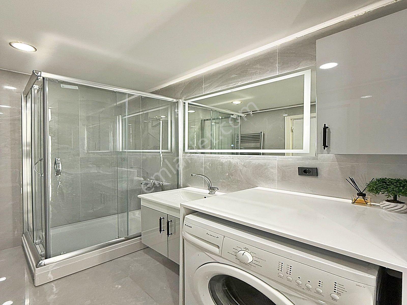 Göl Manzaralı Metrobüse Yürüme Mesafesinde 1+1 Full Eşyalı Lüks Daire !!! - Görsel 18