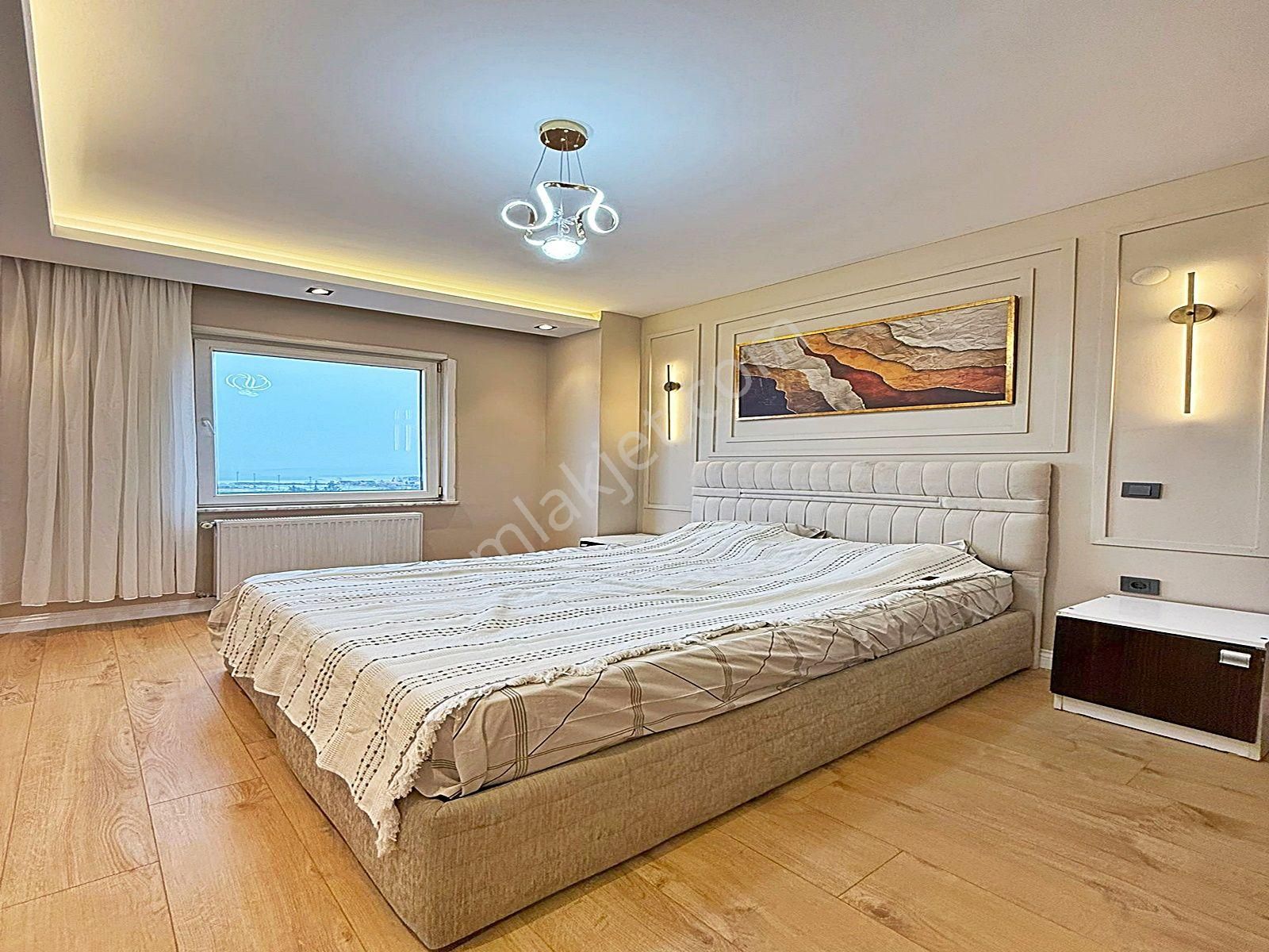 Göl Manzaralı Metrobüse Yürüme Mesafesinde 1+1 Full Eşyalı Lüks Daire !!! - Görsel 17