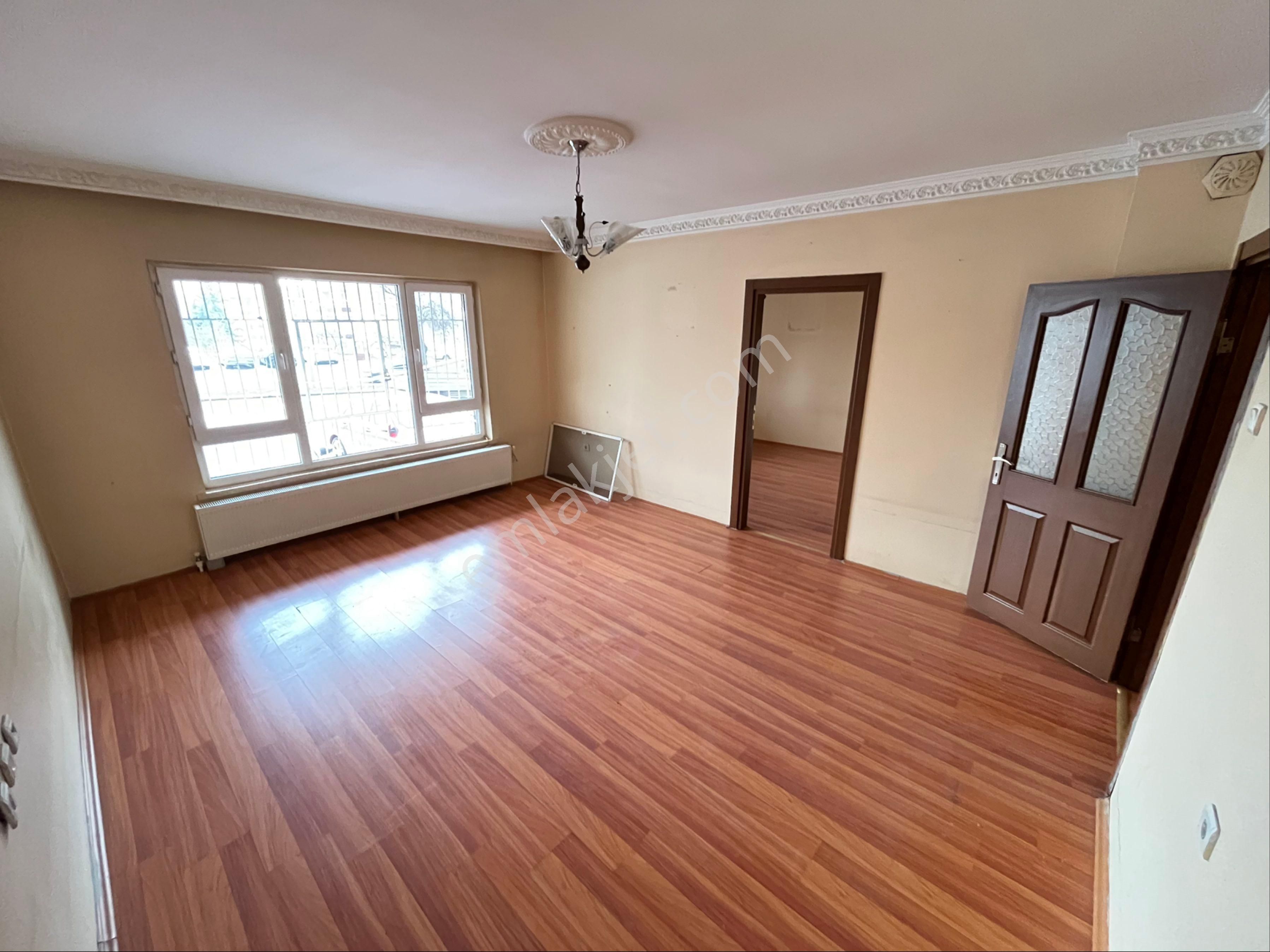 Tekin Emlaktan Etlik Caddesi Üzeri Şehir Hastanesi Ve Antares Yakını Kat Konumlu 2+1 Kiralık !!