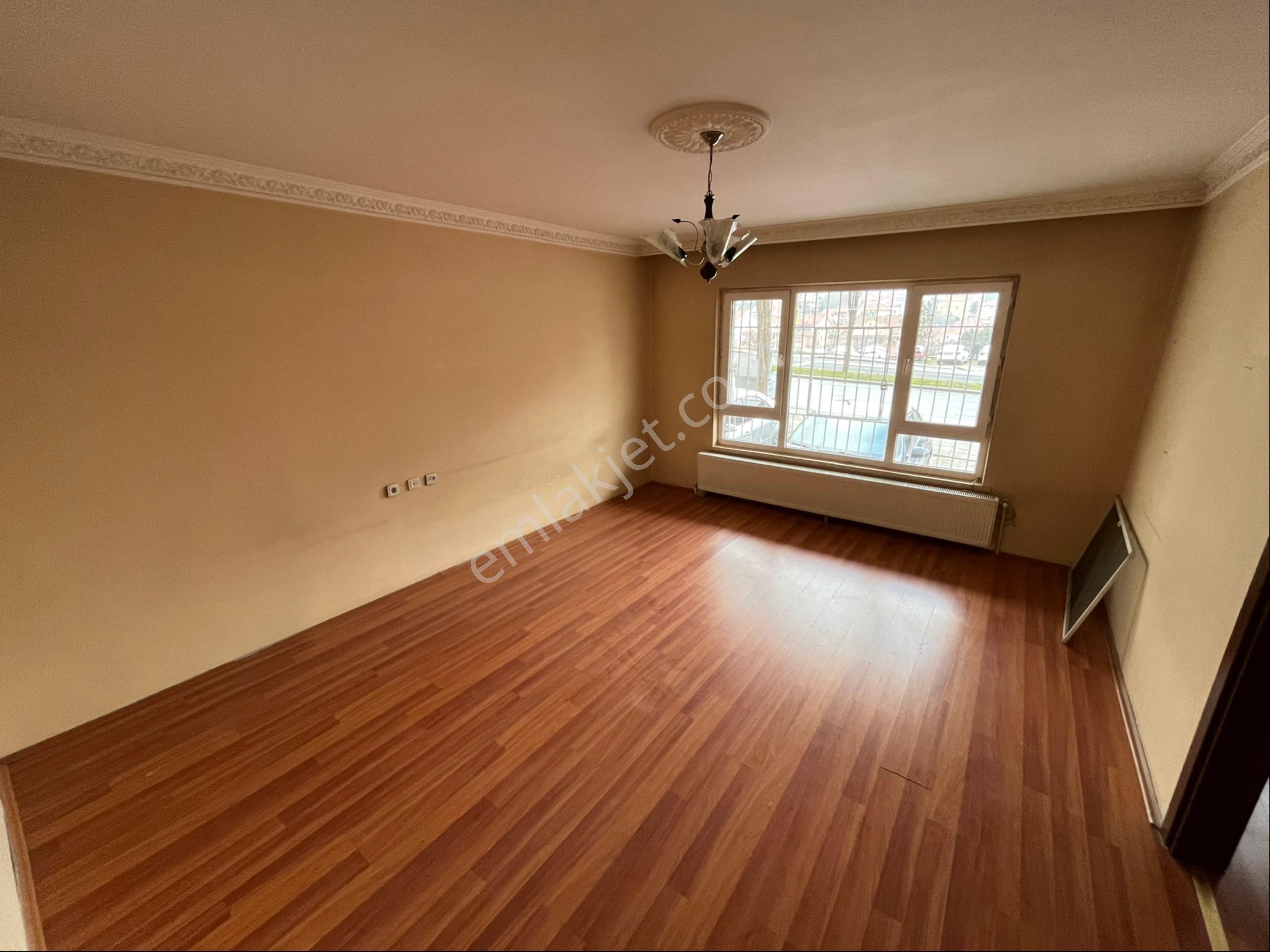 Tekin Emlaktan Etlik Caddesi Üzeri Şehir Hastanesi Ve Antares Yakını Kat Konumlu 2+1 Kiralık !! - Görsel 3