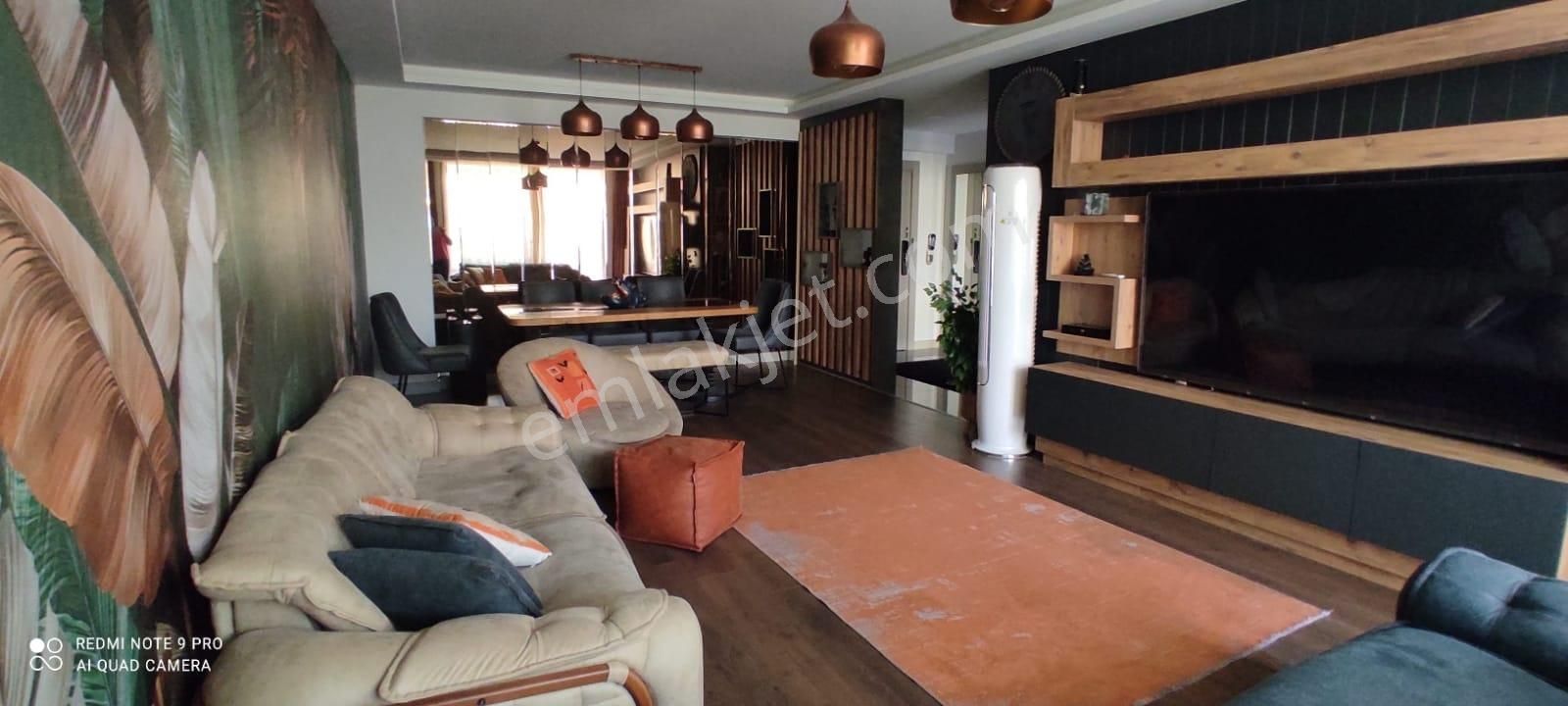 Emlak Buraya /izmir Landor Gaziemir 3+1 Bahçe Katı Kiralık Daire