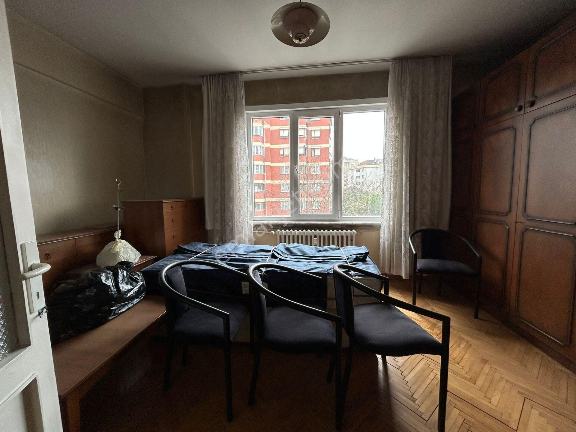 Bostancı'da Cadde Üzerinde Balkonlu Otoparklı 3+1 130 M² Net - Görsel 26