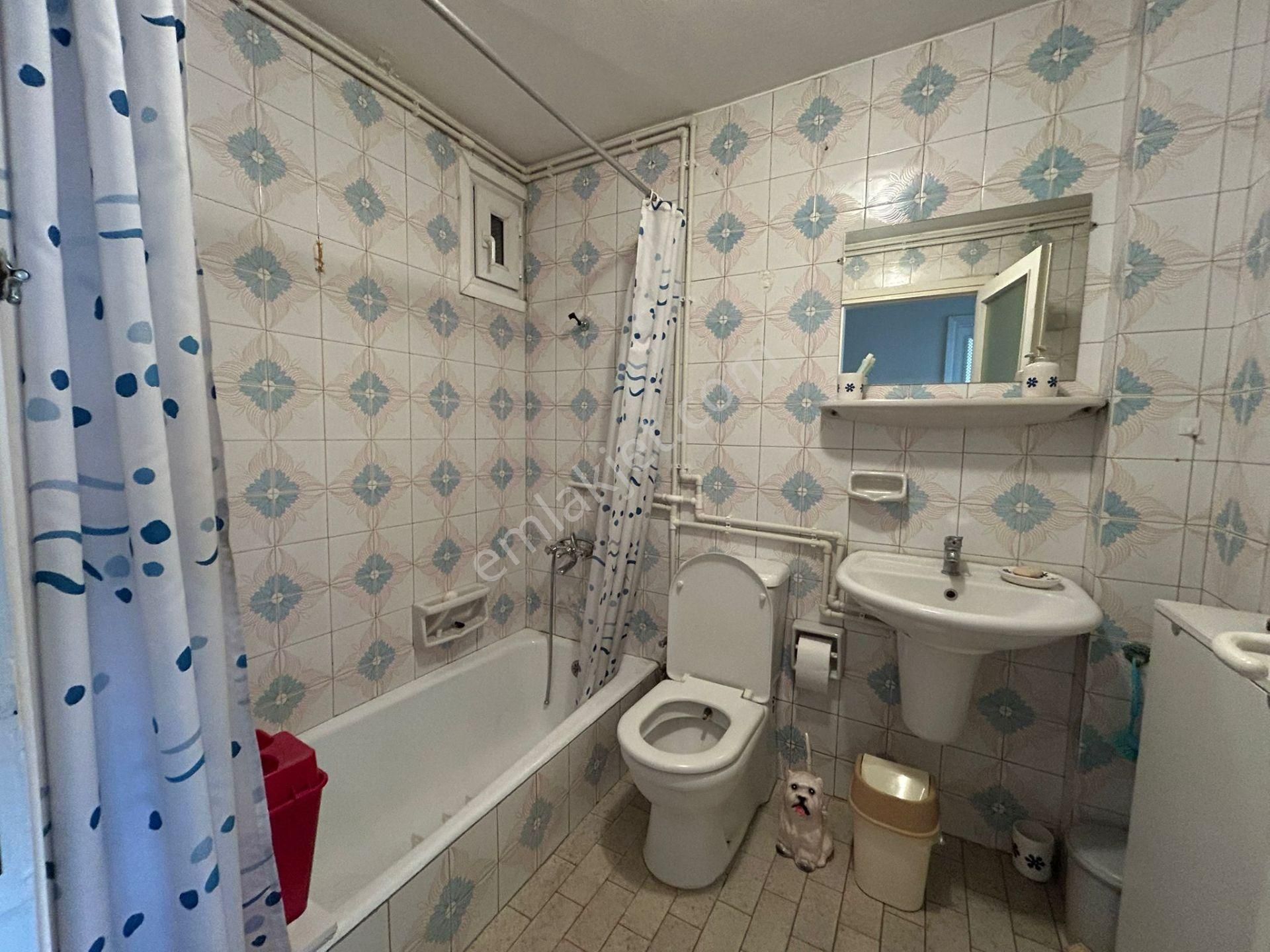 Bostancı'da Cadde Üzerinde Balkonlu Otoparklı 3+1 130 M² Net - Görsel 28