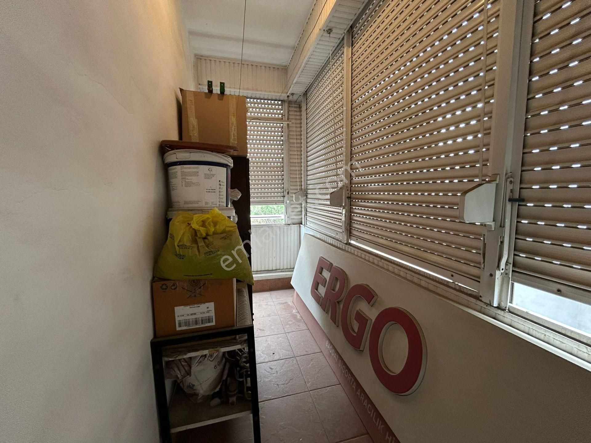 Bostancı'da Cadde Üzerinde Balkonlu Otoparklı 3+1 130 M² Net - Görsel 31