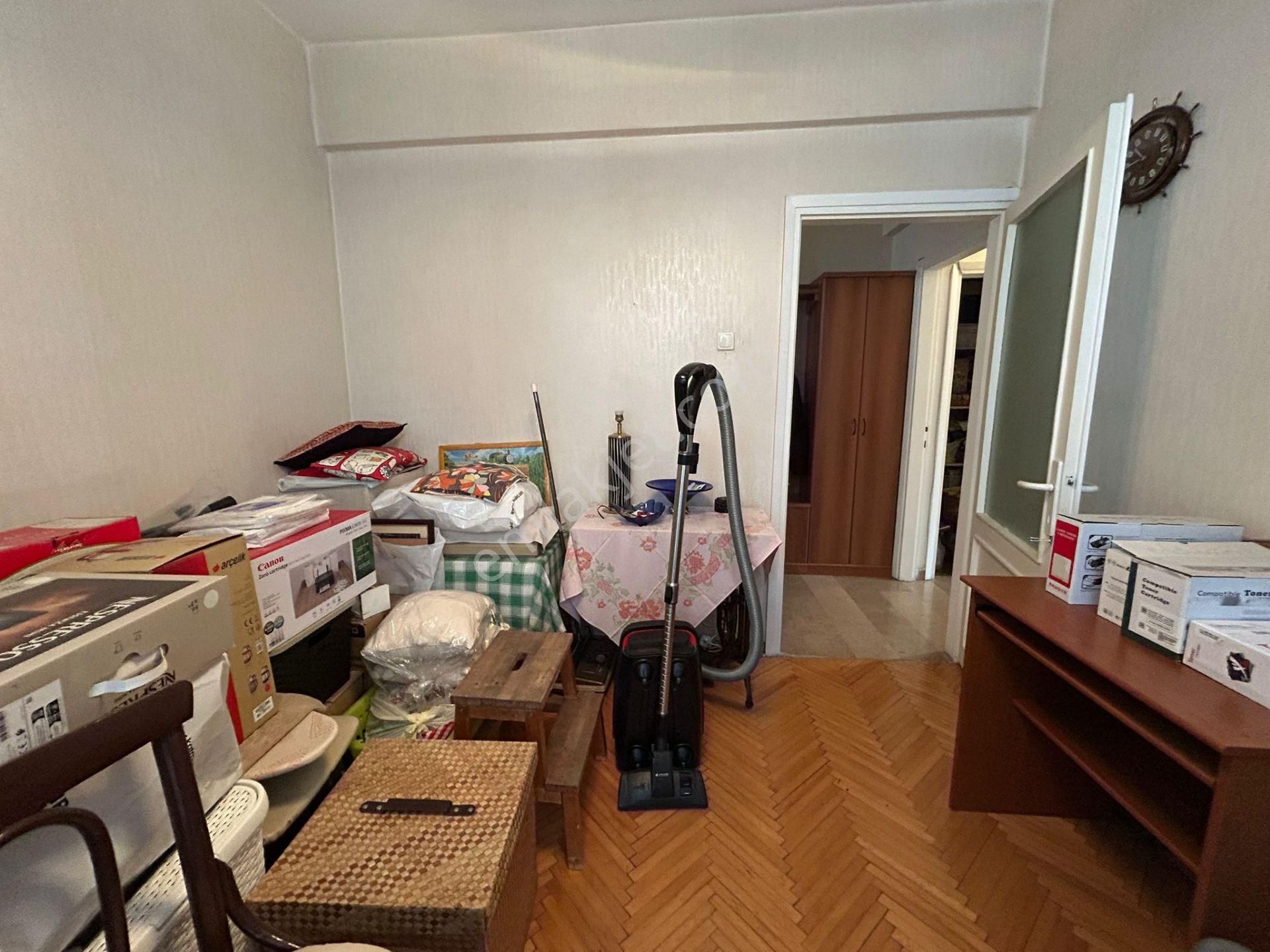 Bostancı'da Cadde Üzerinde Balkonlu Otoparklı 3+1 130 M² Net - Görsel 19