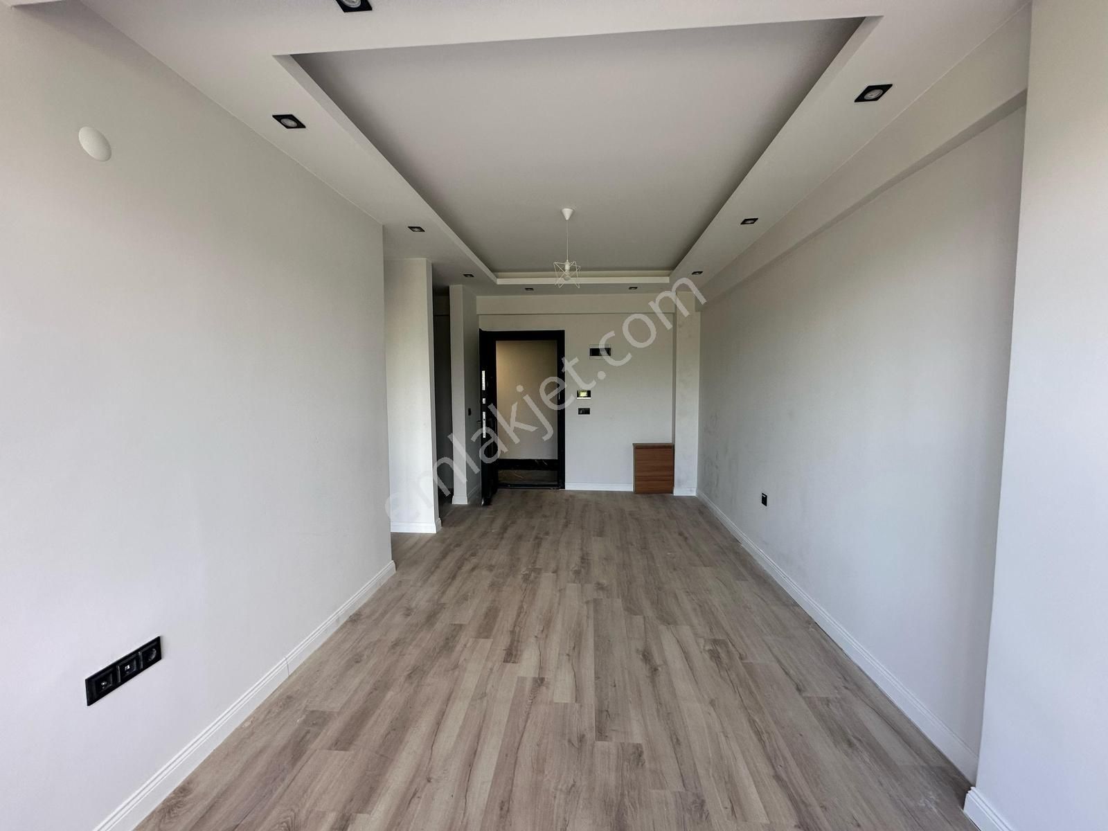 Redstone'dan Uysal Boulevard'da Kiralık 1+1 Daire - Görsel 9