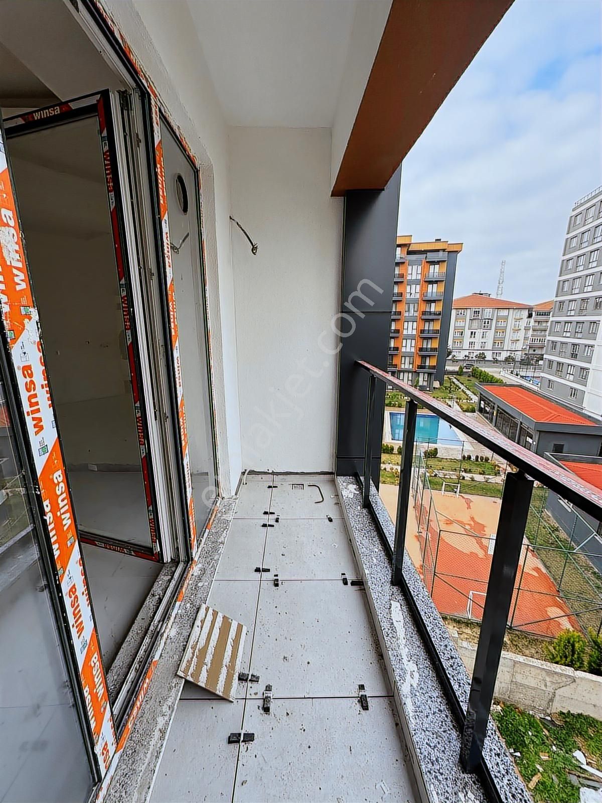 Redstone'dan Central Tower'da Satılık 1+1 Daireler - Görsel 6